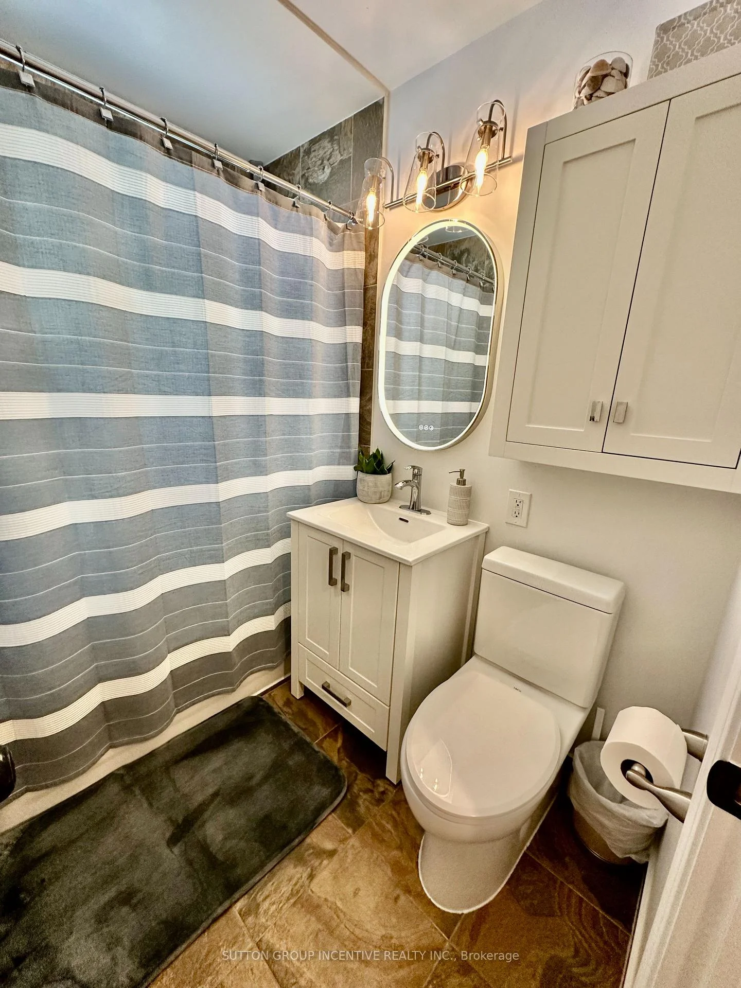 Photo 30 of 23 Northpark Road, Barrie, Wellington — HOMEH
