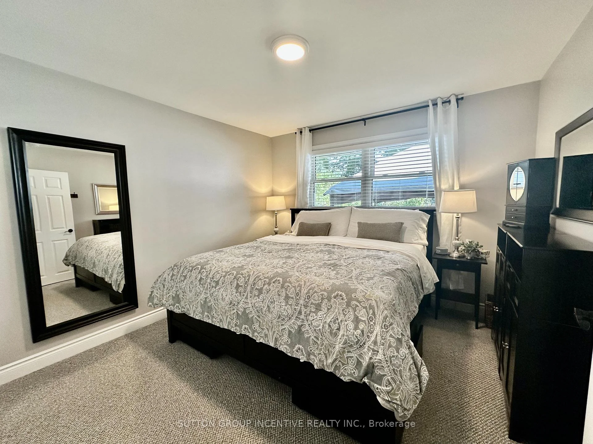 Photo 40 of 23 Northpark Road, Barrie, Wellington — HOMEH