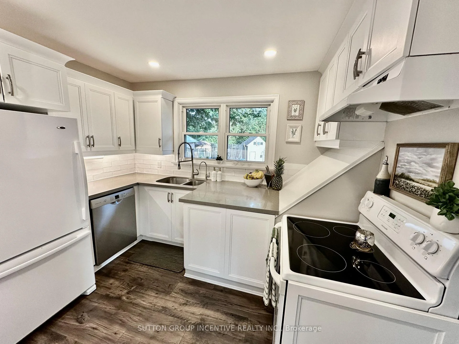 Photo 44 of 23 Northpark Road, Barrie, Wellington — HOMEH