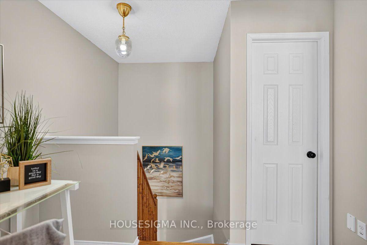 Photo 19 of 26 Linnell Street, Ajax, Central East — HOMEH