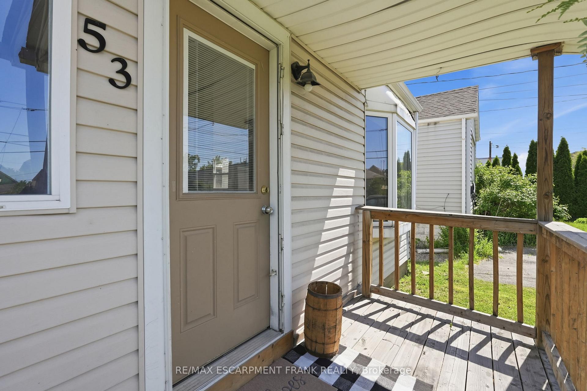 Photo 5 of 53 Dalhousie Avenue, Hamilton, Crown Point — HOMEH