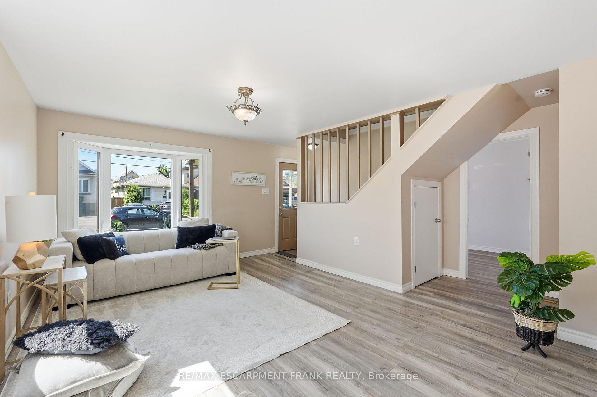 Photo 12 of 53 Dalhousie Avenue, Hamilton, Crown Point — HOMEH