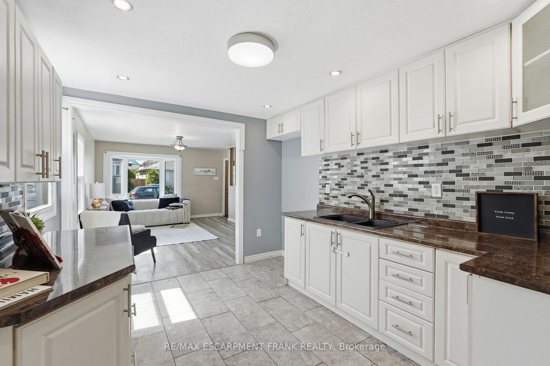 Photo 18 of 53 Dalhousie Avenue, Hamilton, Crown Point — HOMEH