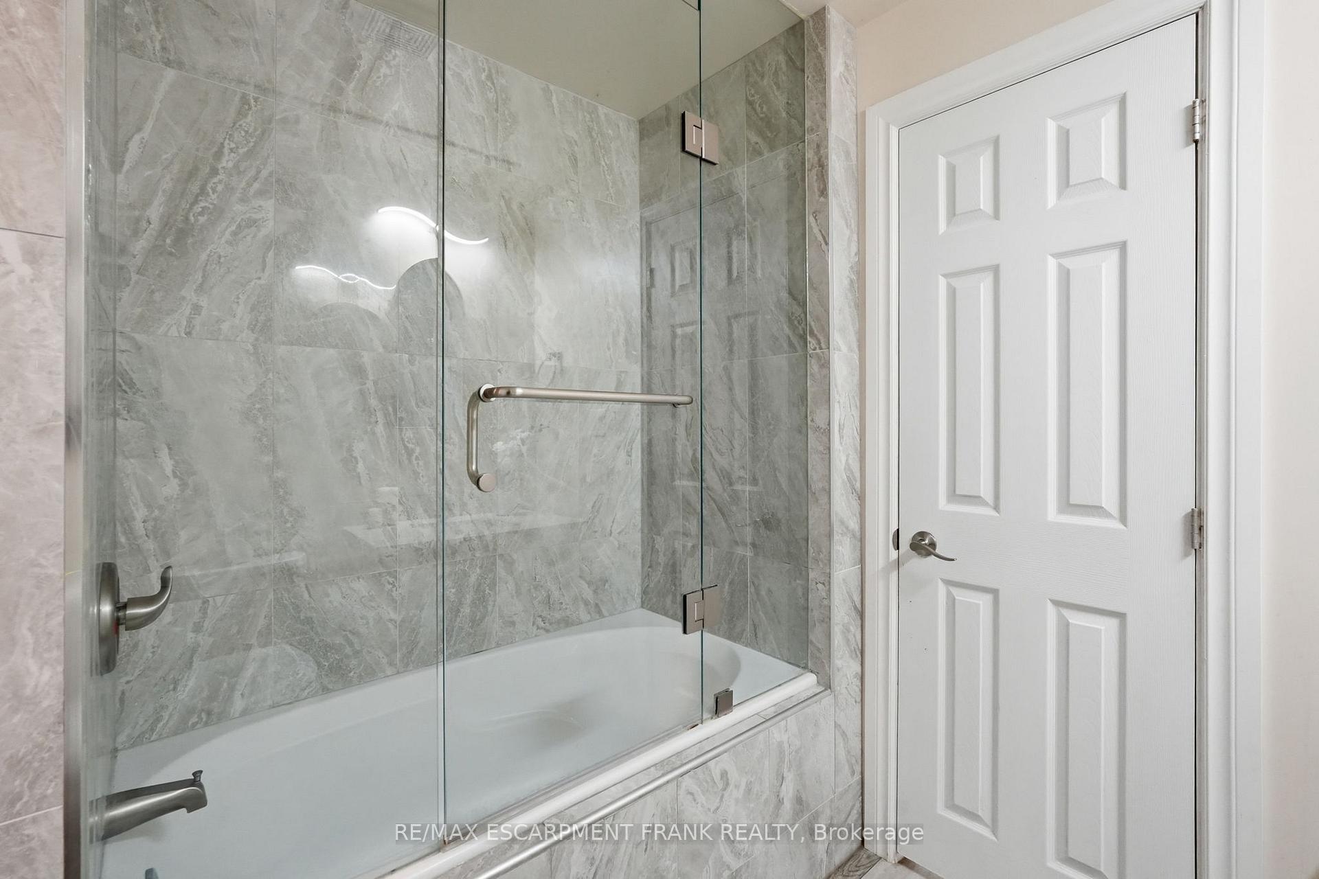 Photo 26 of 53 Dalhousie Avenue, Hamilton, Crown Point — HOMEH