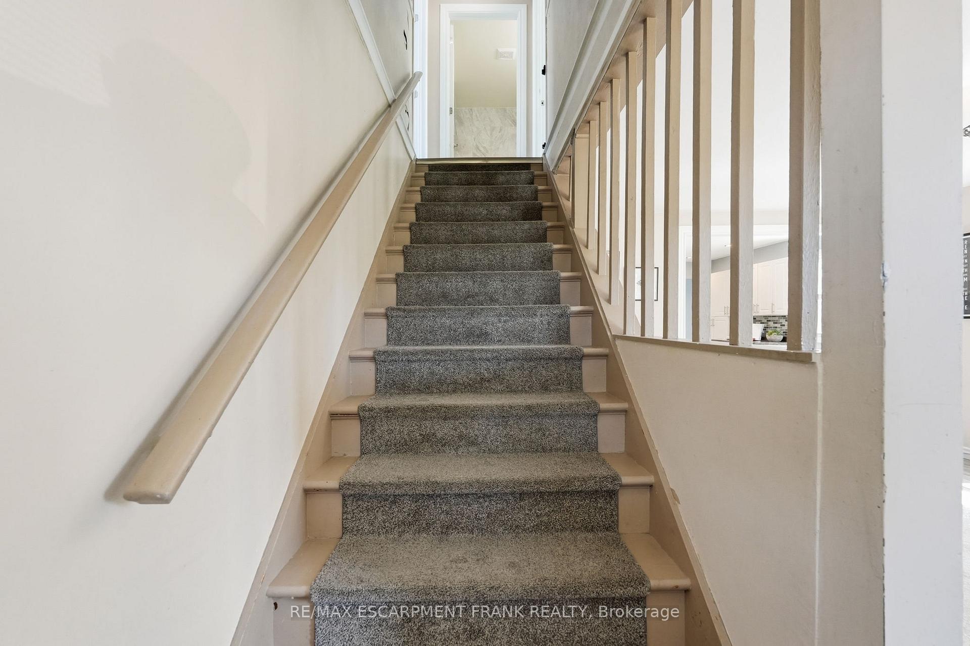 Photo 28 of 53 Dalhousie Avenue, Hamilton, Crown Point — HOMEH