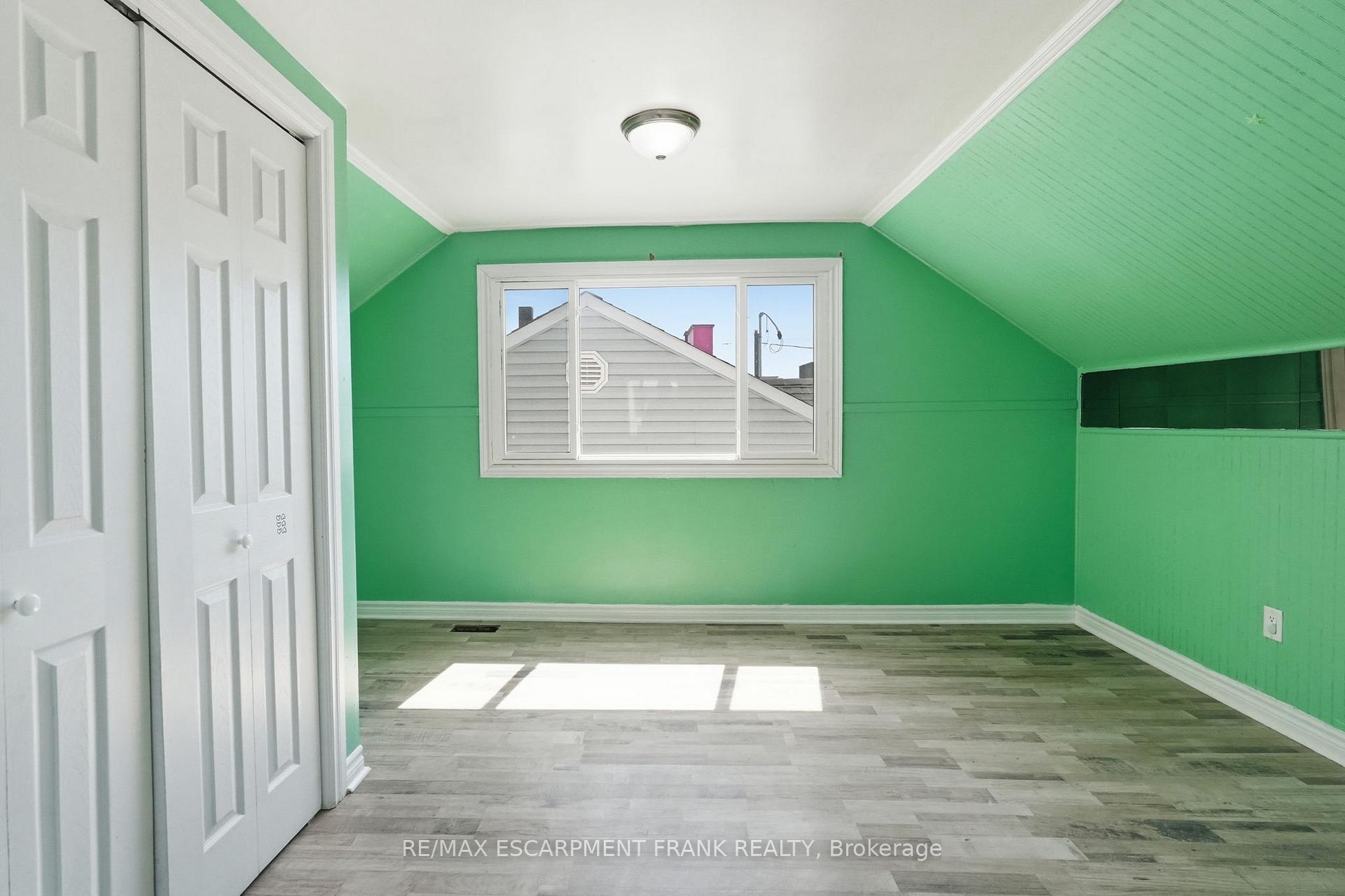 Photo 37 of 53 Dalhousie Avenue, Hamilton, Crown Point — HOMEH