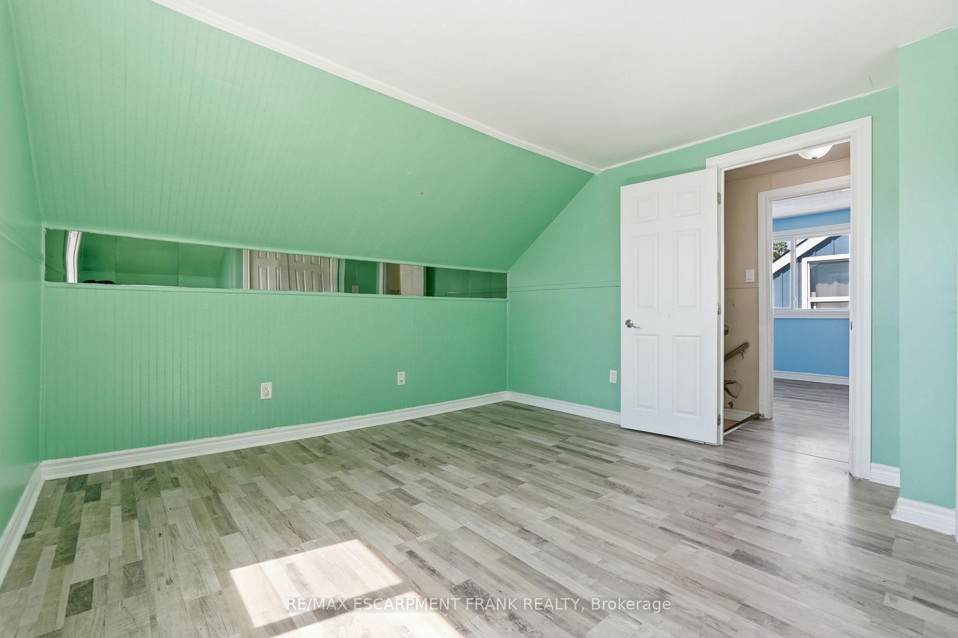 Photo 40 of 53 Dalhousie Avenue, Hamilton, Crown Point — HOMEH