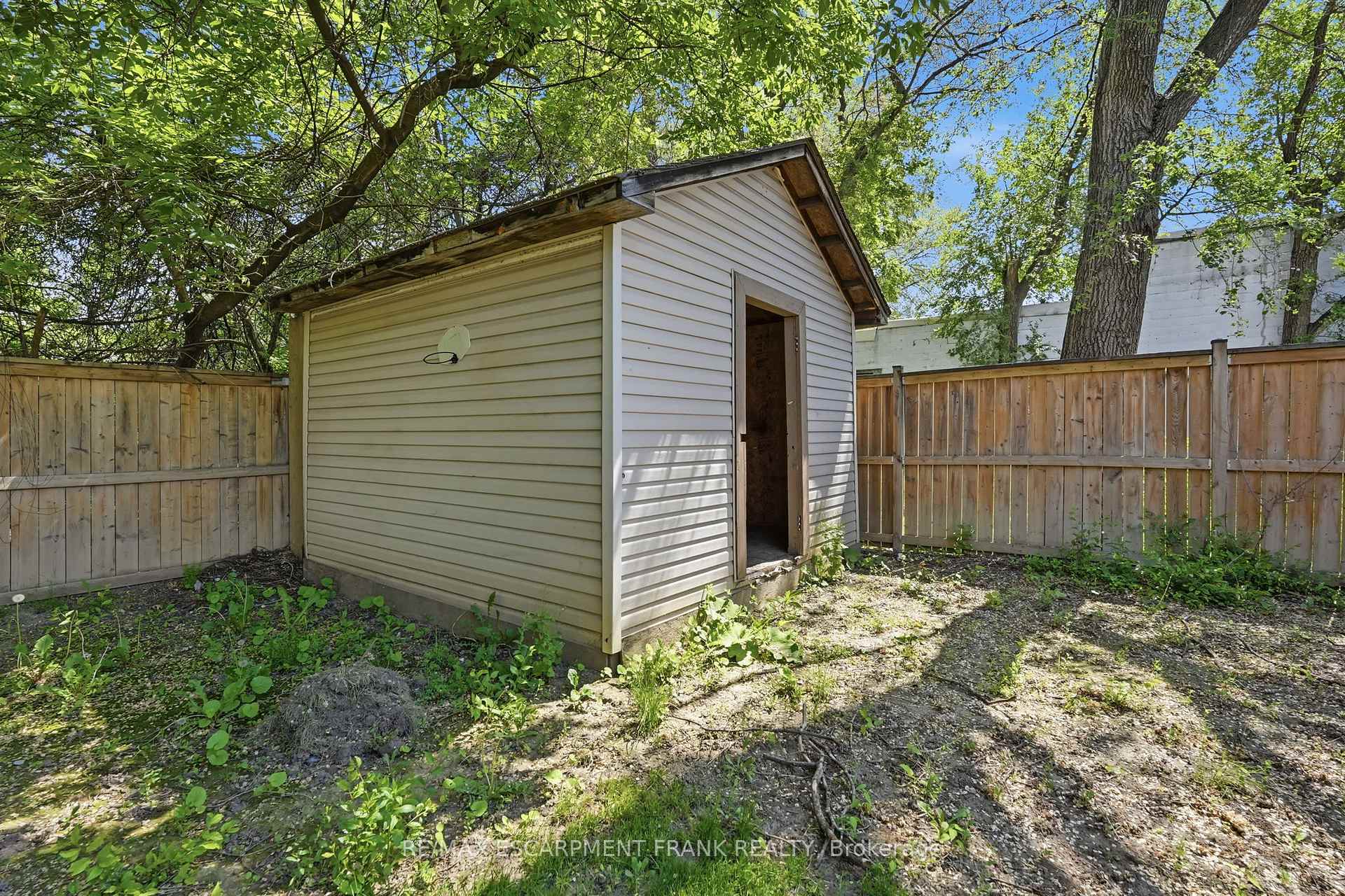 Photo 49 of 53 Dalhousie Avenue, Hamilton, Crown Point — HOMEH