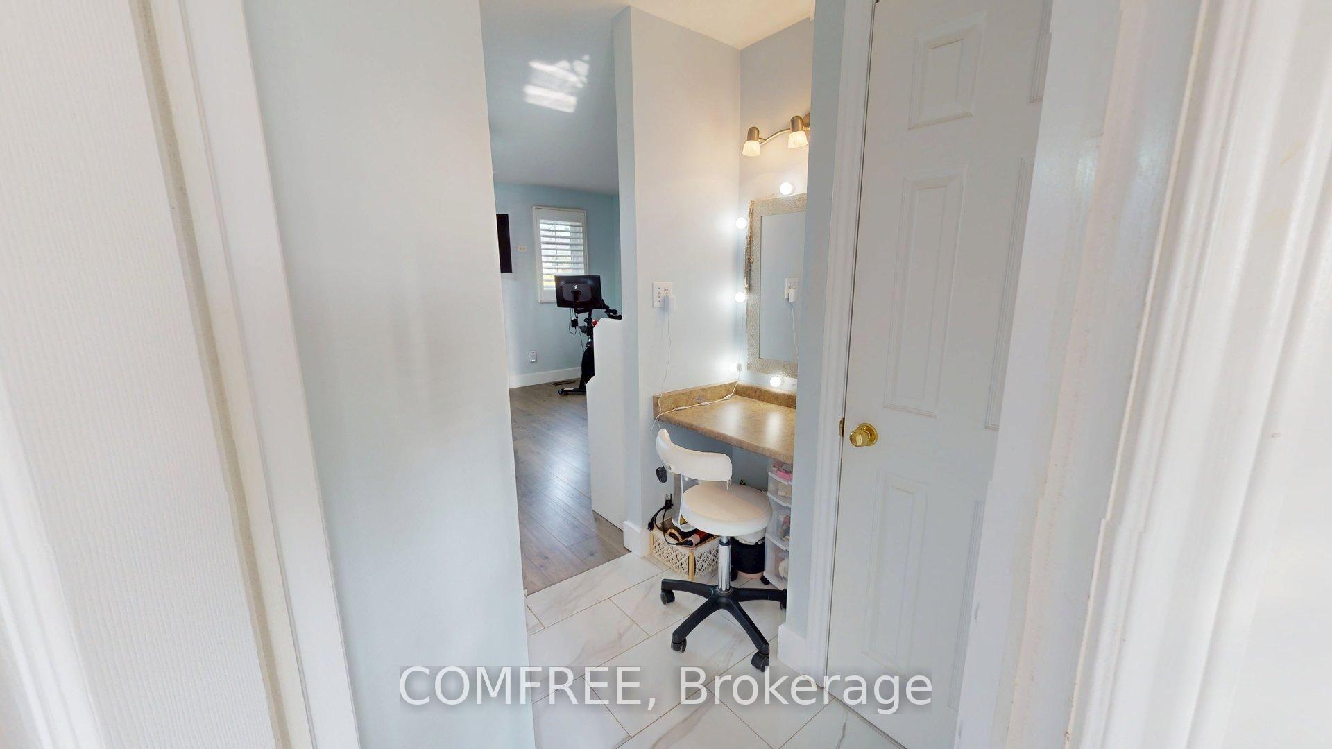 Photo 33 of 723 Munich Circle, Waterloo, Clair Hills — HOMEH