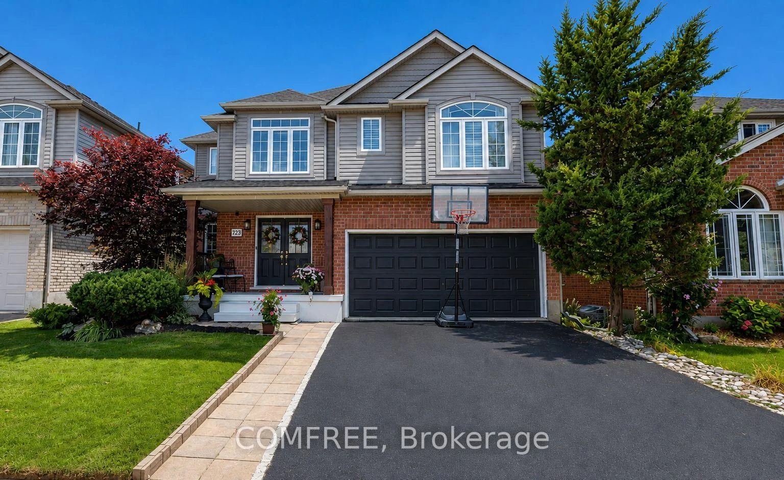 Photo 2 of 723 Munich Circle, Waterloo, Clair Hills — HOMEH