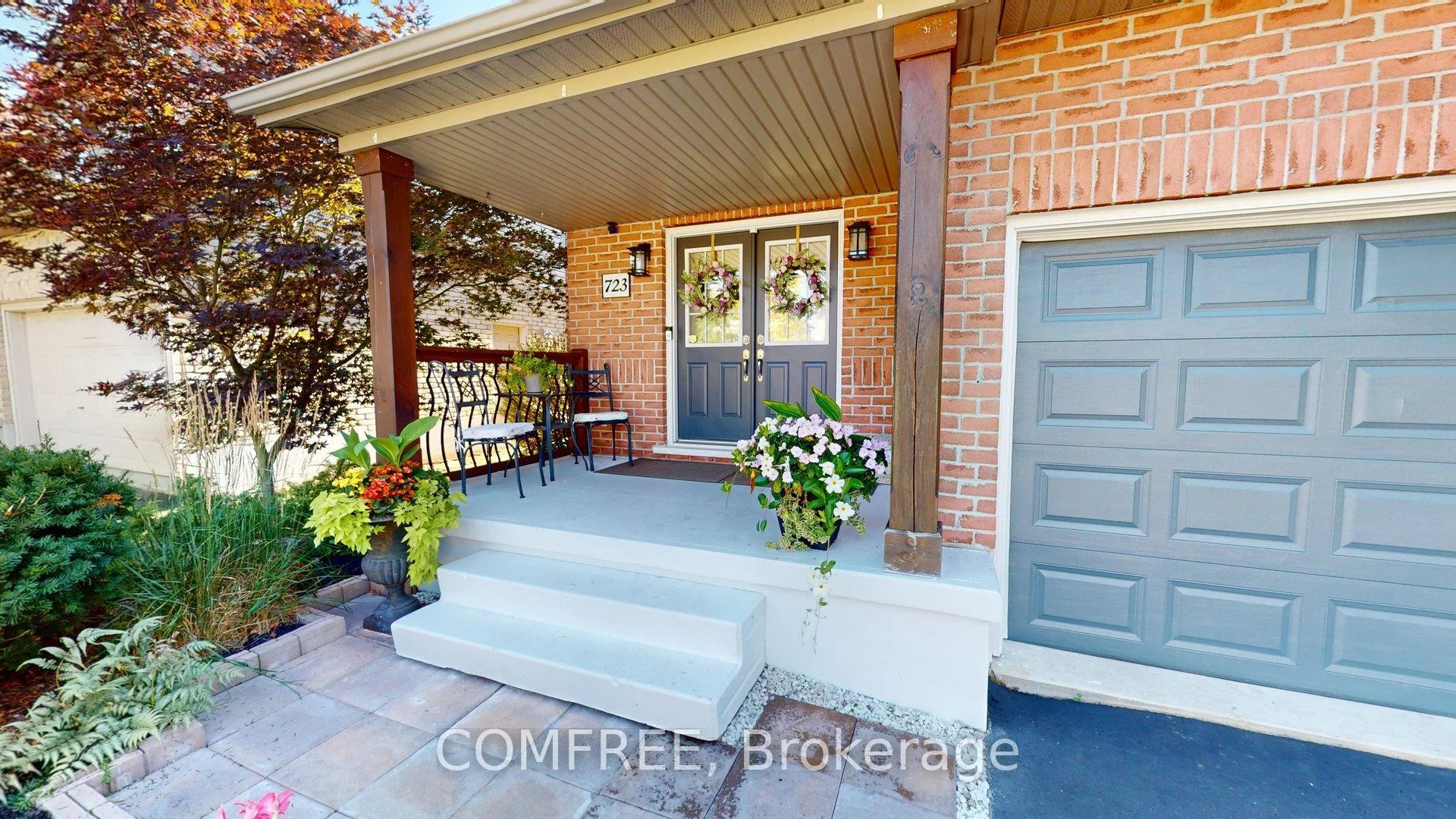 Photo 4 of 723 Munich Circle, Waterloo, Clair Hills — HOMEH