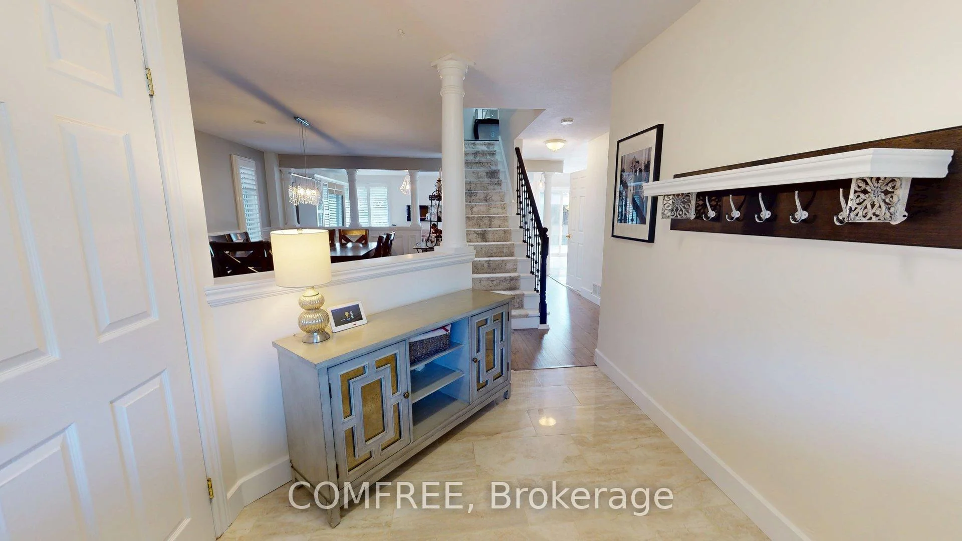 Photo 6 of 723 Munich Circle, Waterloo, Clair Hills — HOMEH
