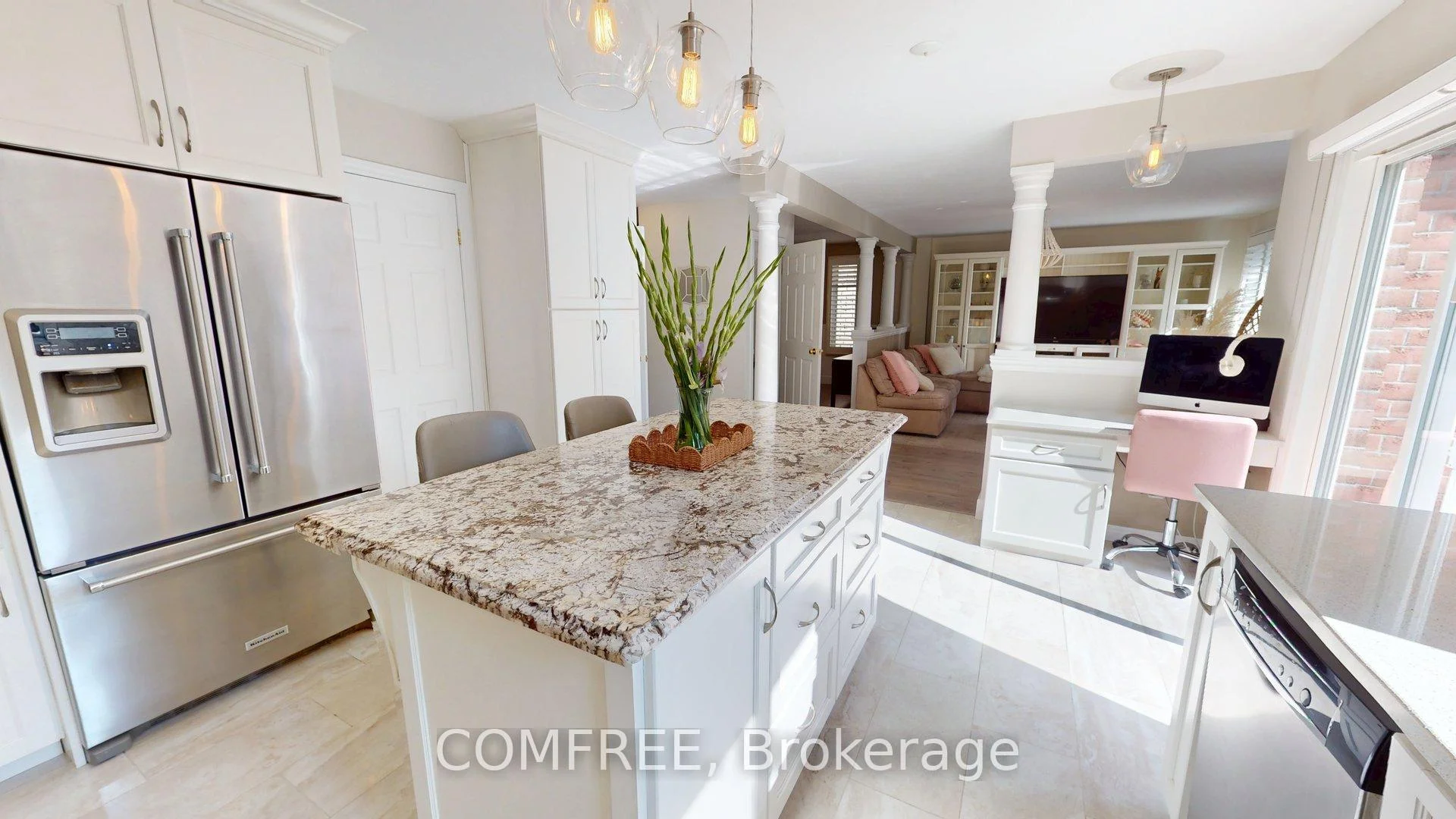 Photo 18 of 723 Munich Circle, Waterloo, Clair Hills — HOMEH
