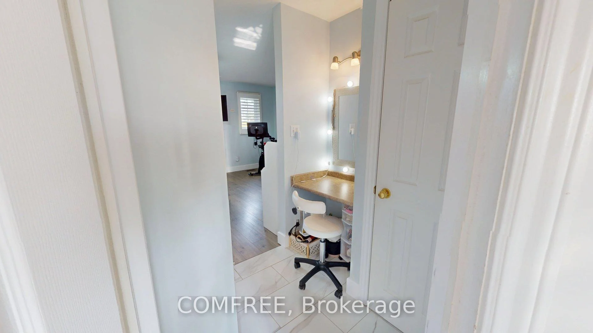 Photo 34 of 723 Munich Circle, Waterloo, Clair Hills — HOMEH