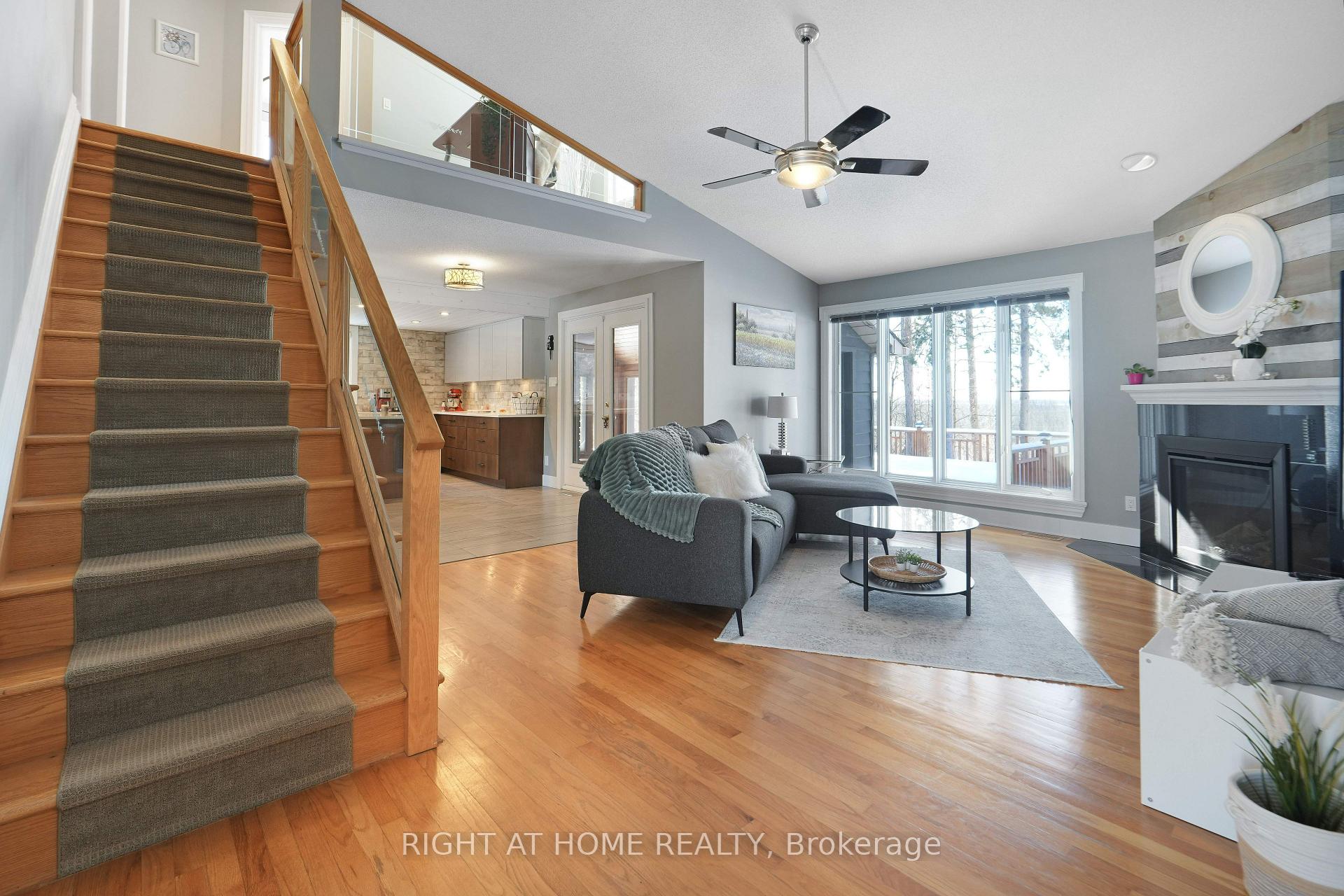 Photo 10 of 114 David Kennedy Drive, Ottawa, Dunrobin Shores — HOMEH