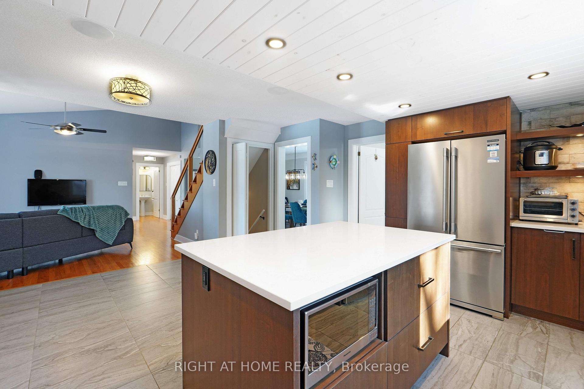 Photo 17 of 114 David Kennedy Drive, Ottawa, Dunrobin Shores — HOMEH