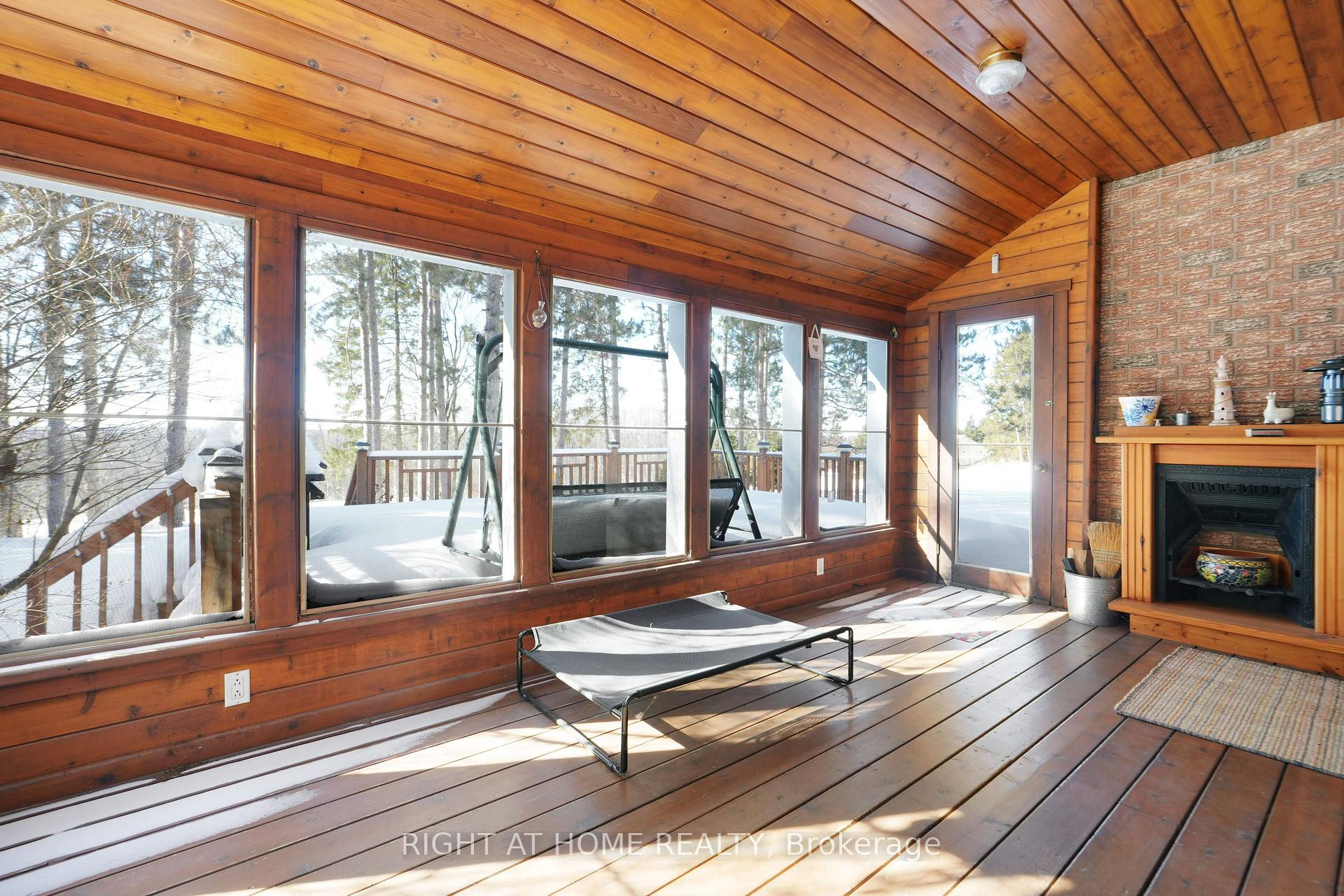 Photo 35 of 114 David Kennedy Drive, Ottawa, Dunrobin Shores — HOMEH