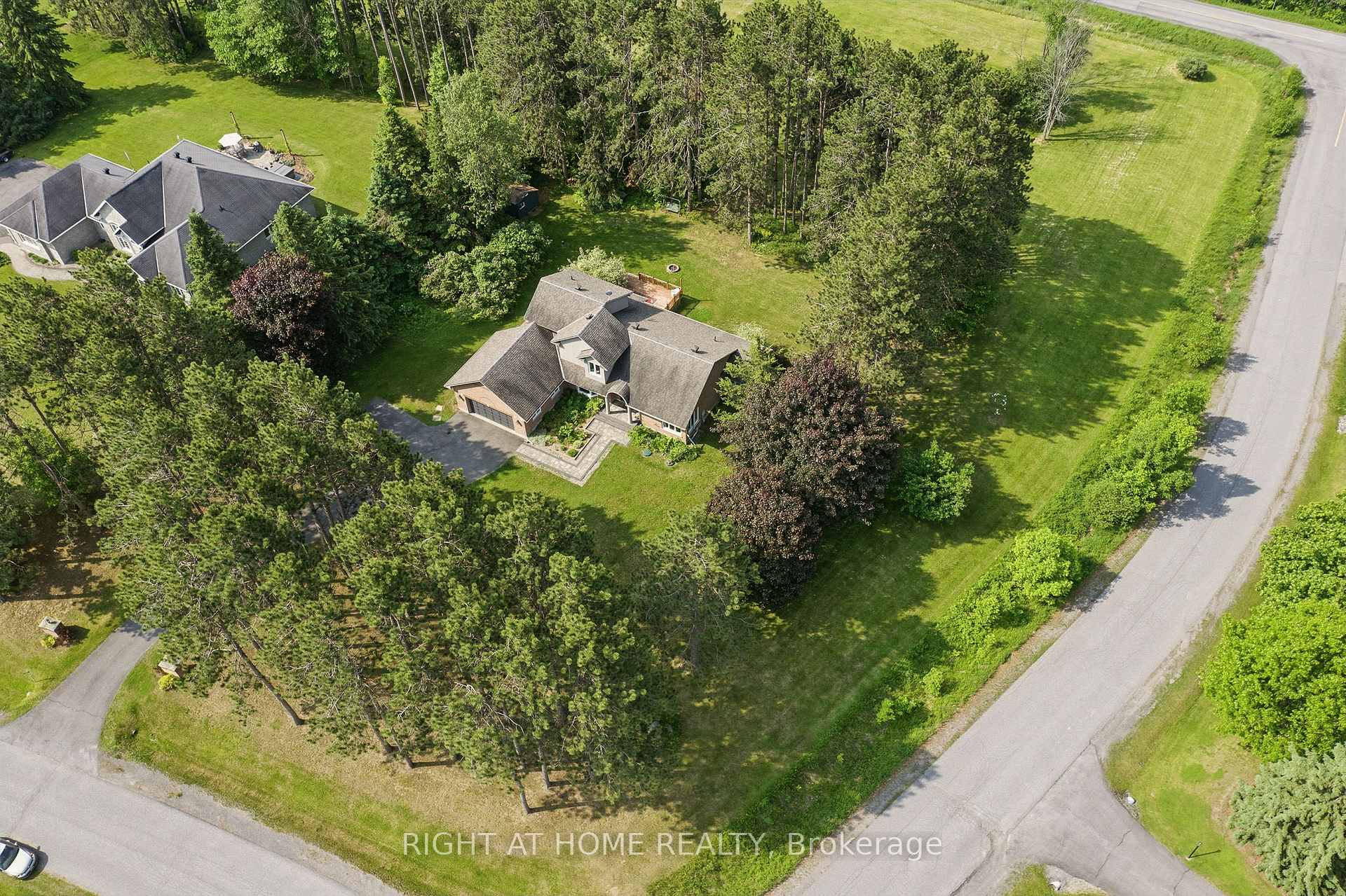 Photo 41 of 114 David Kennedy Drive, Ottawa, Dunrobin Shores — HOMEH