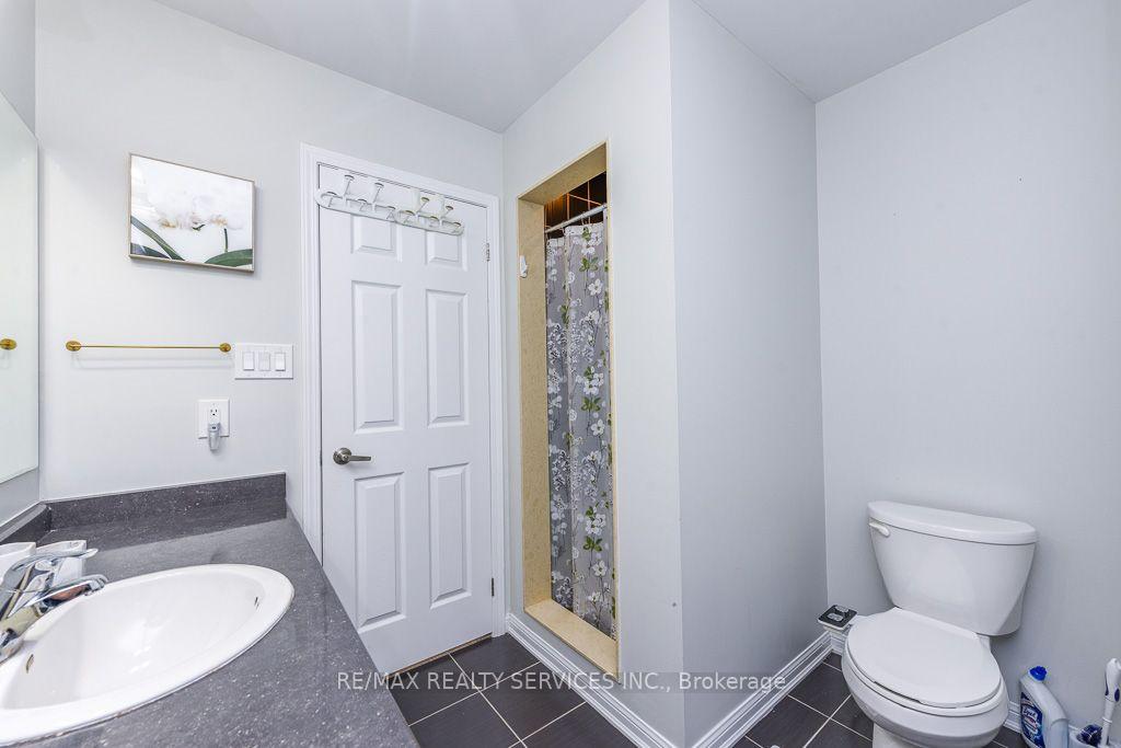 Photo 24 of 22 Robert Parkingson Drive W, Brampton, Northwest Brampton — HOMEH