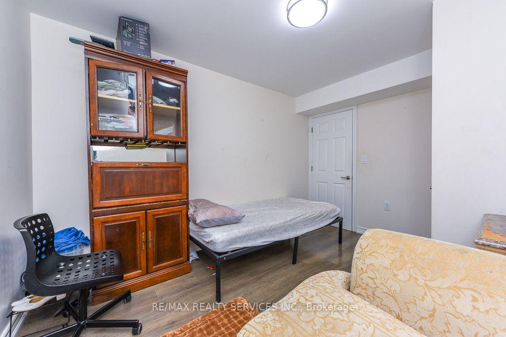 Photo 38 of 22 Robert Parkingson Drive W, Brampton, Northwest Brampton — HOMEH