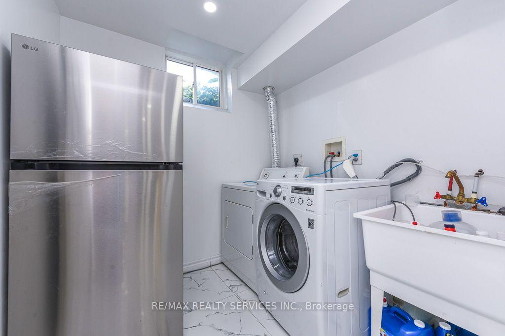 Photo 44 of 22 Robert Parkingson Drive W, Brampton, Northwest Brampton — HOMEH