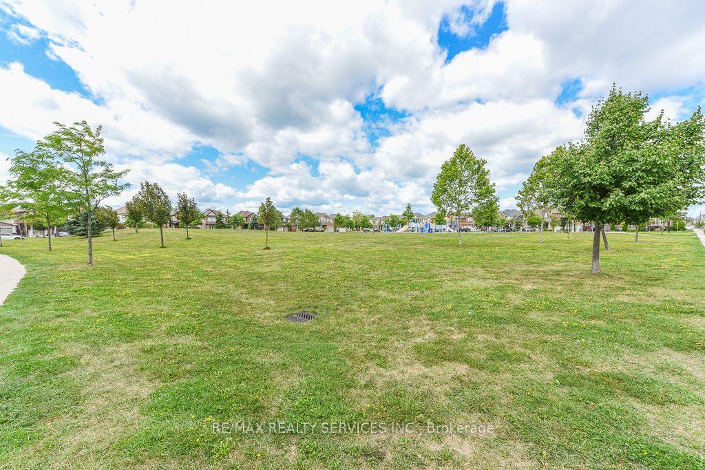 Photo 49 of 22 Robert Parkingson Drive W, Brampton, Northwest Brampton — HOMEH