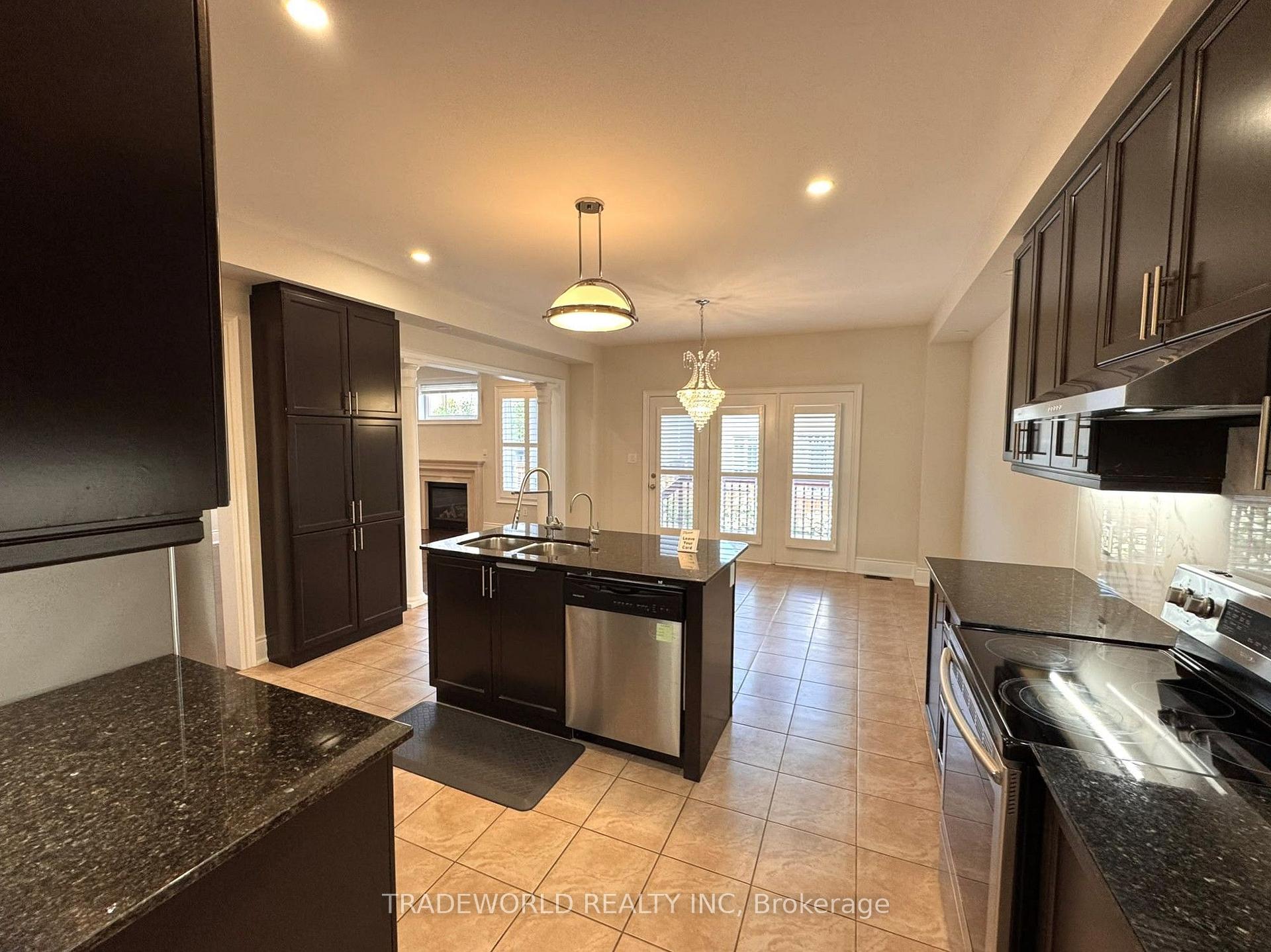 Photo 7 of 93 Meadowsweet Lane, Richmond Hill, Oak Ridges Lake Wilcox — HOMEH