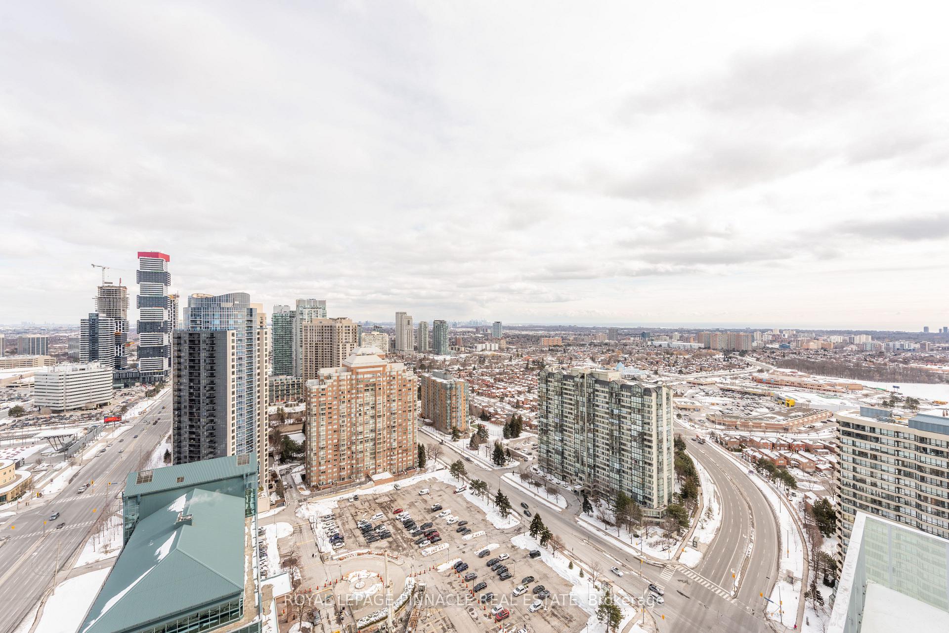 Photo 10 of Unit 2802, 3900 Confederation Parkway, Mississauga, City Centre — HOMEH