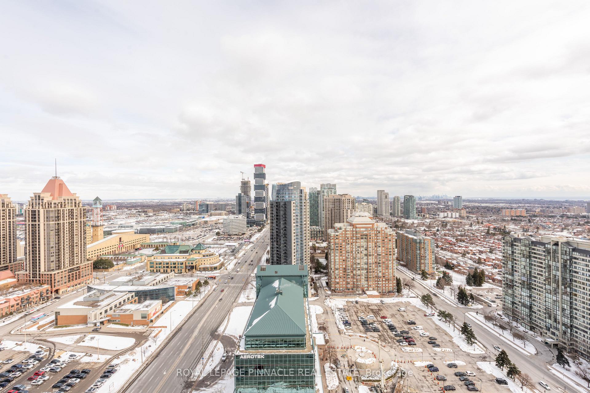 Photo 12 of Unit 2802, 3900 Confederation Parkway, Mississauga, City Centre — HOMEH