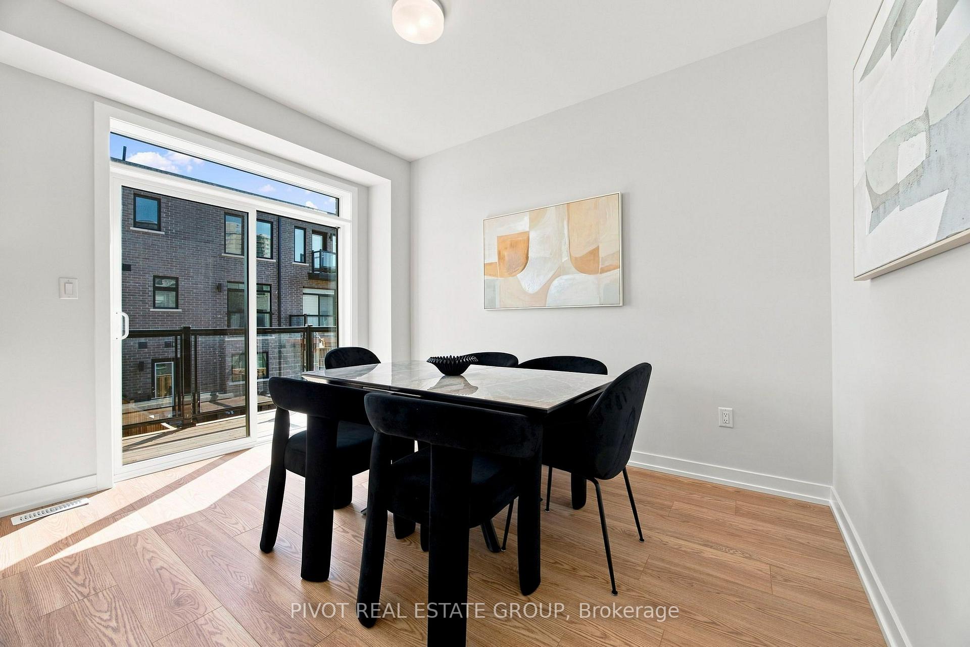 Photo 4 of 120 Danielle Moore Circle, Scarborough, Bendale — HOMEH