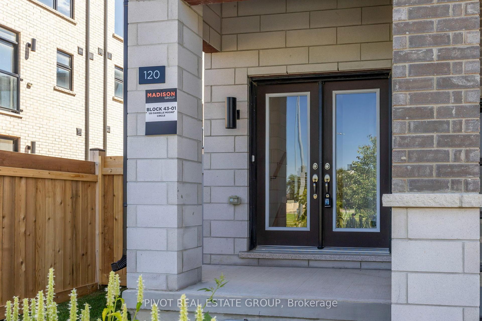 Photo 26 of 120 Danielle Moore Circle, Scarborough, Bendale — HOMEH
