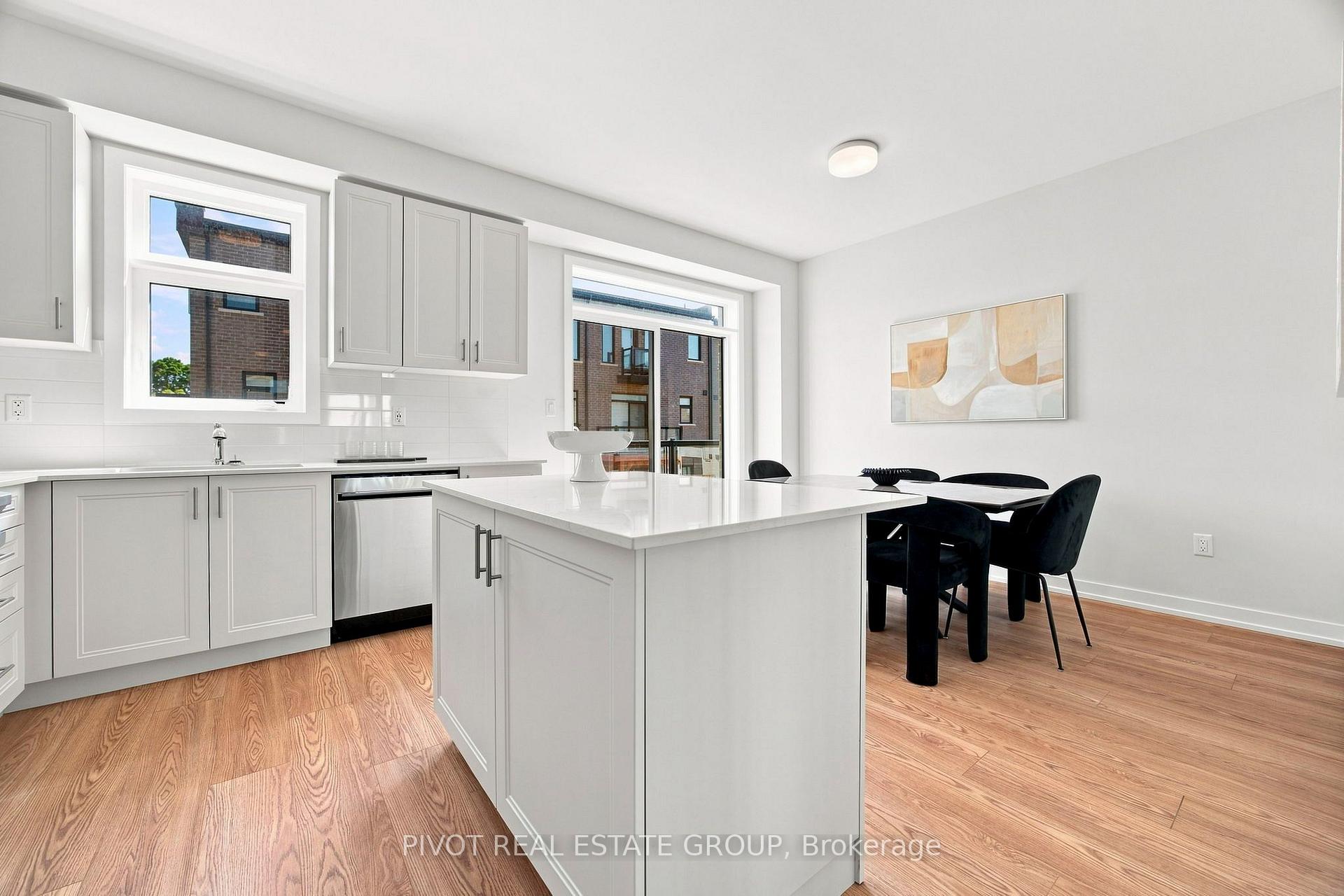 Photo 39 of 120 Danielle Moore Circle, Scarborough, Bendale — HOMEH