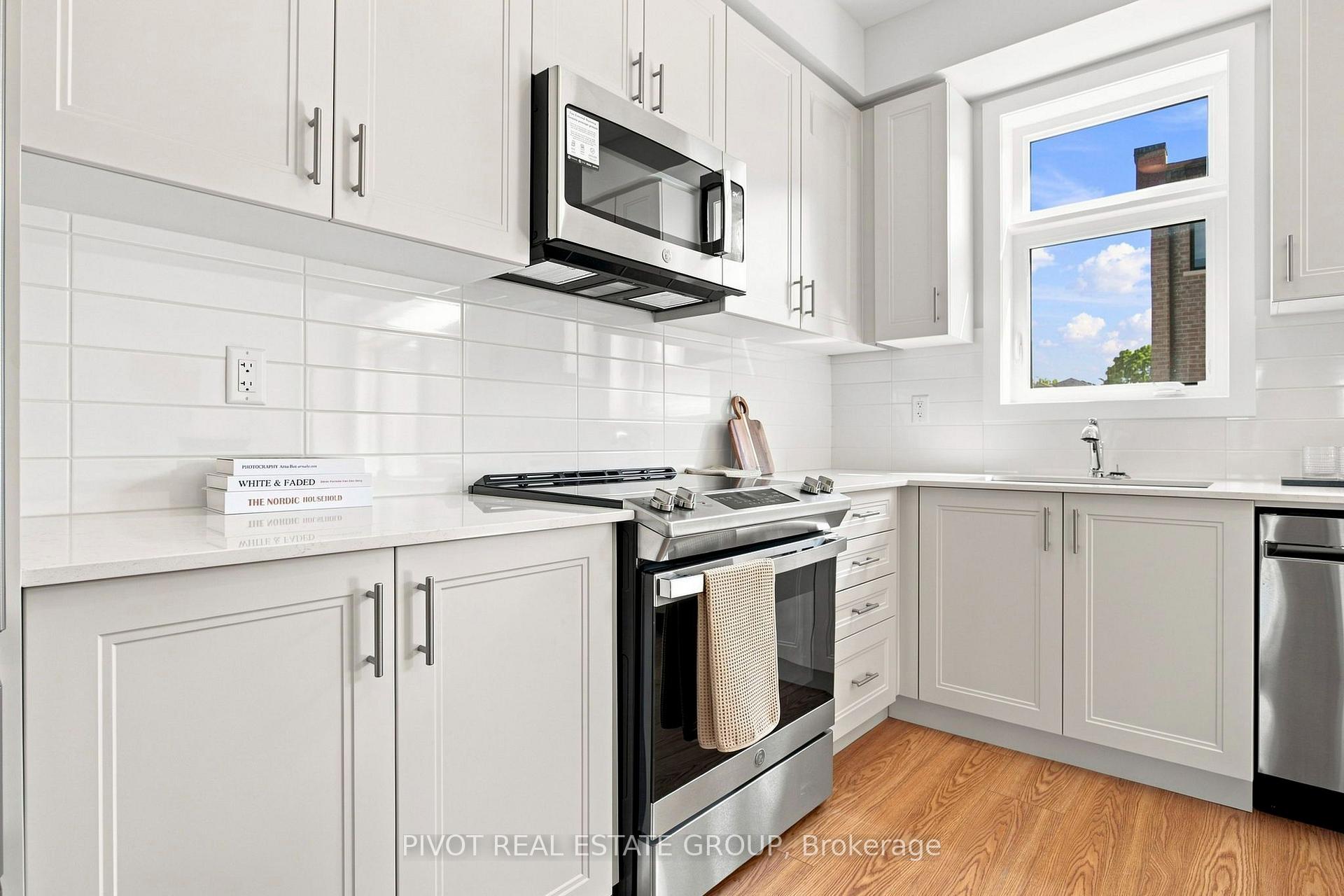 Photo 41 of 120 Danielle Moore Circle, Scarborough, Bendale — HOMEH