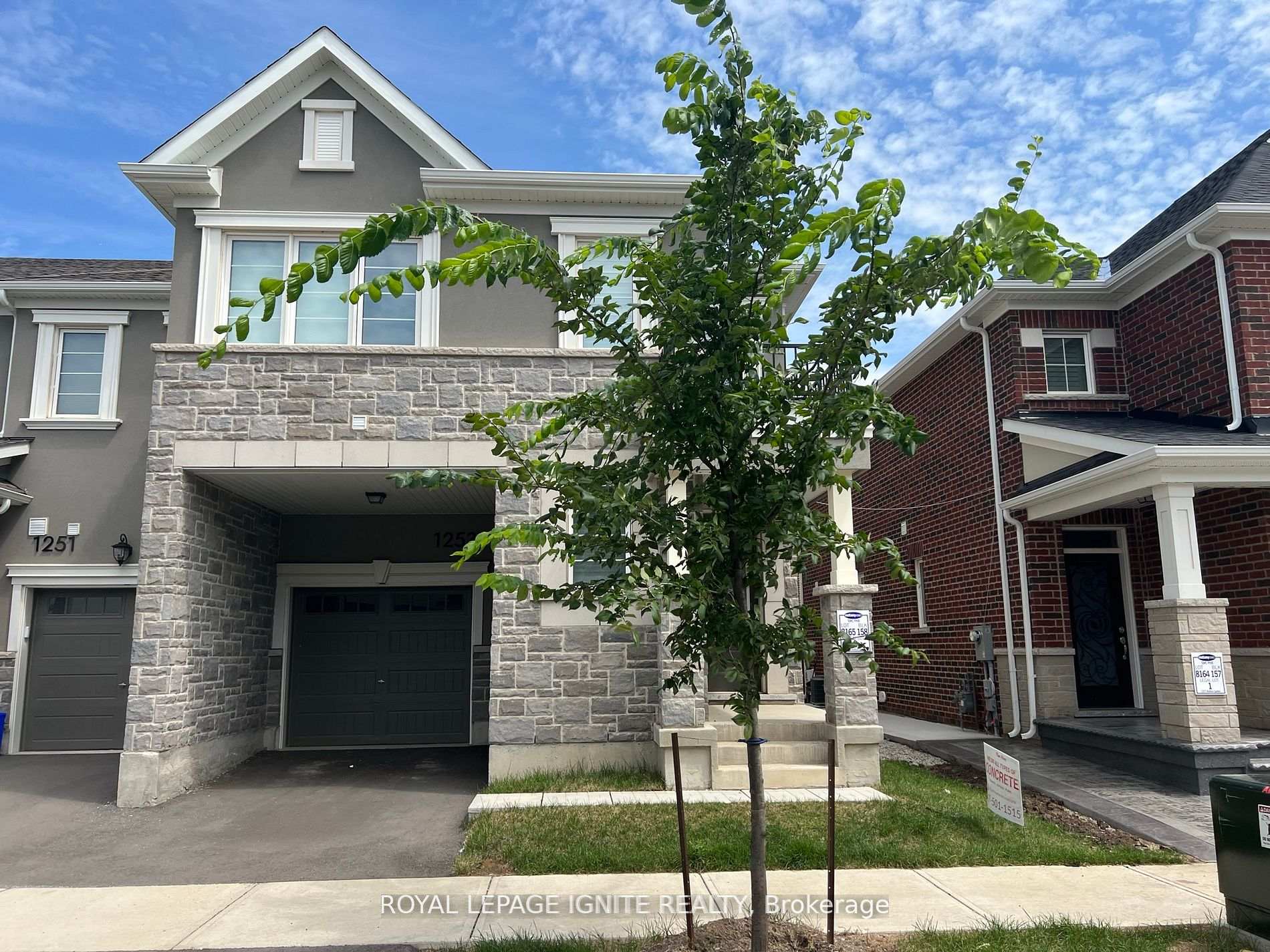 Photo 2 of 1253 Redbud Gardens, Milton, Cobban — HOMEH