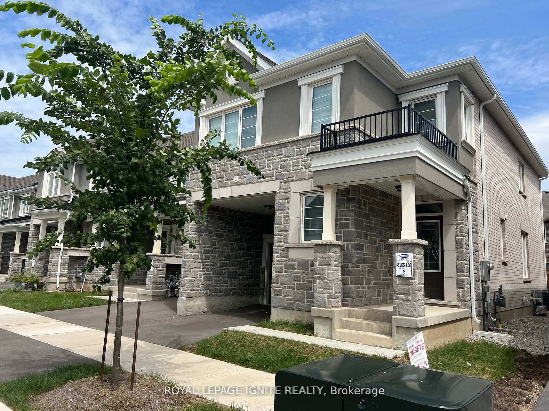 Photo 3 of 1253 Redbud Gardens, Milton, Cobban — HOMEH