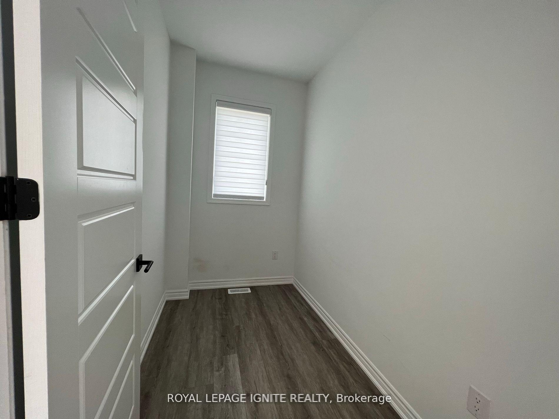 Photo 6 of 1253 Redbud Gardens, Milton, Cobban — HOMEH