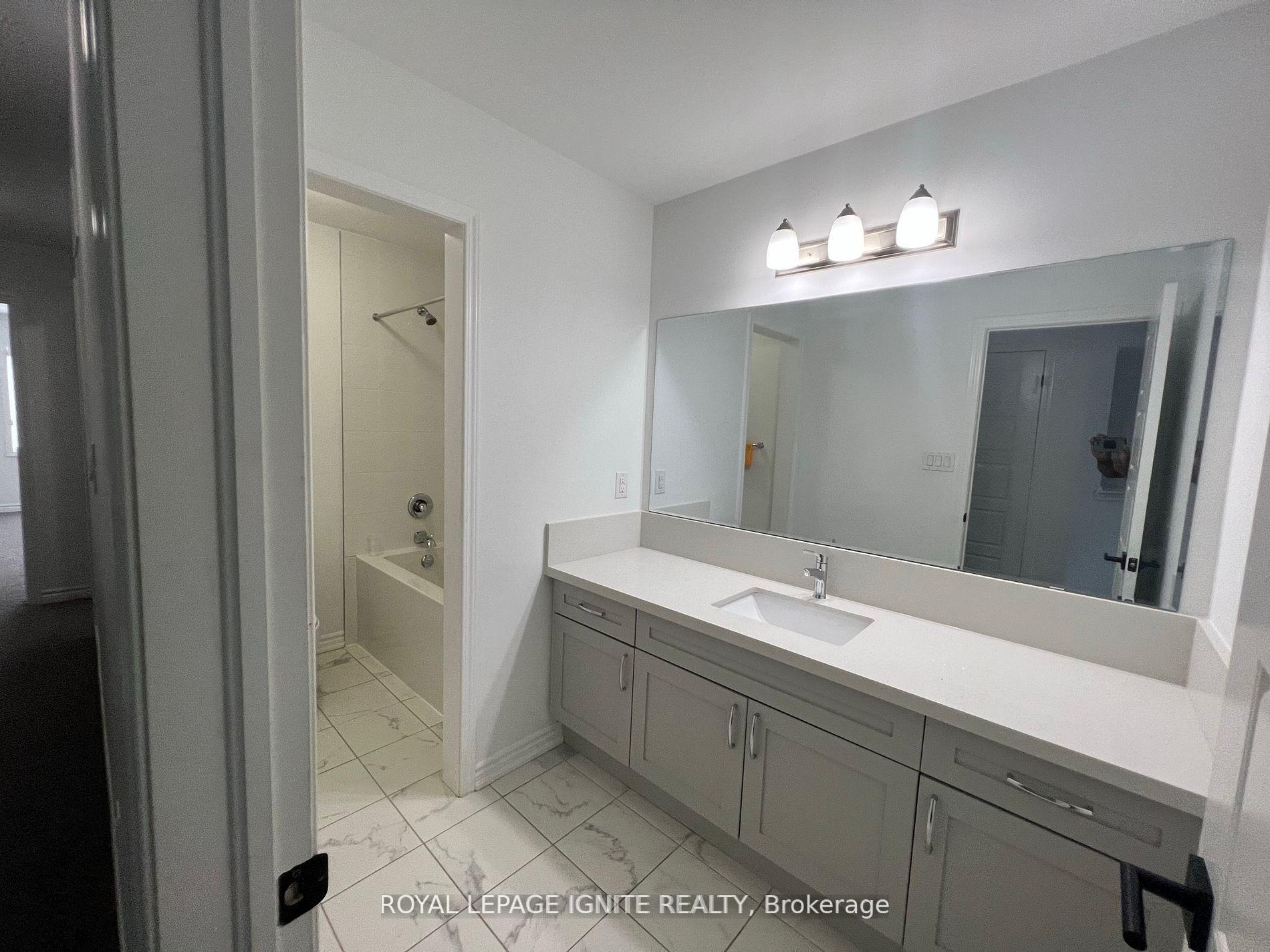Photo 19 of 1253 Redbud Gardens, Milton, Cobban — HOMEH