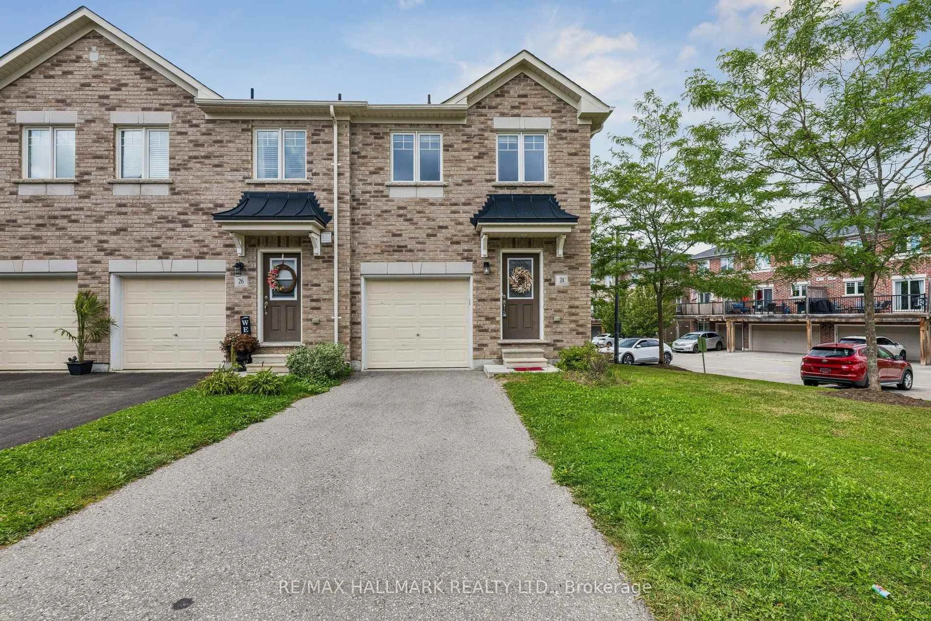 Photo 1 of 24 Markham Trail, Clarington, Bowmanville — HOMEH