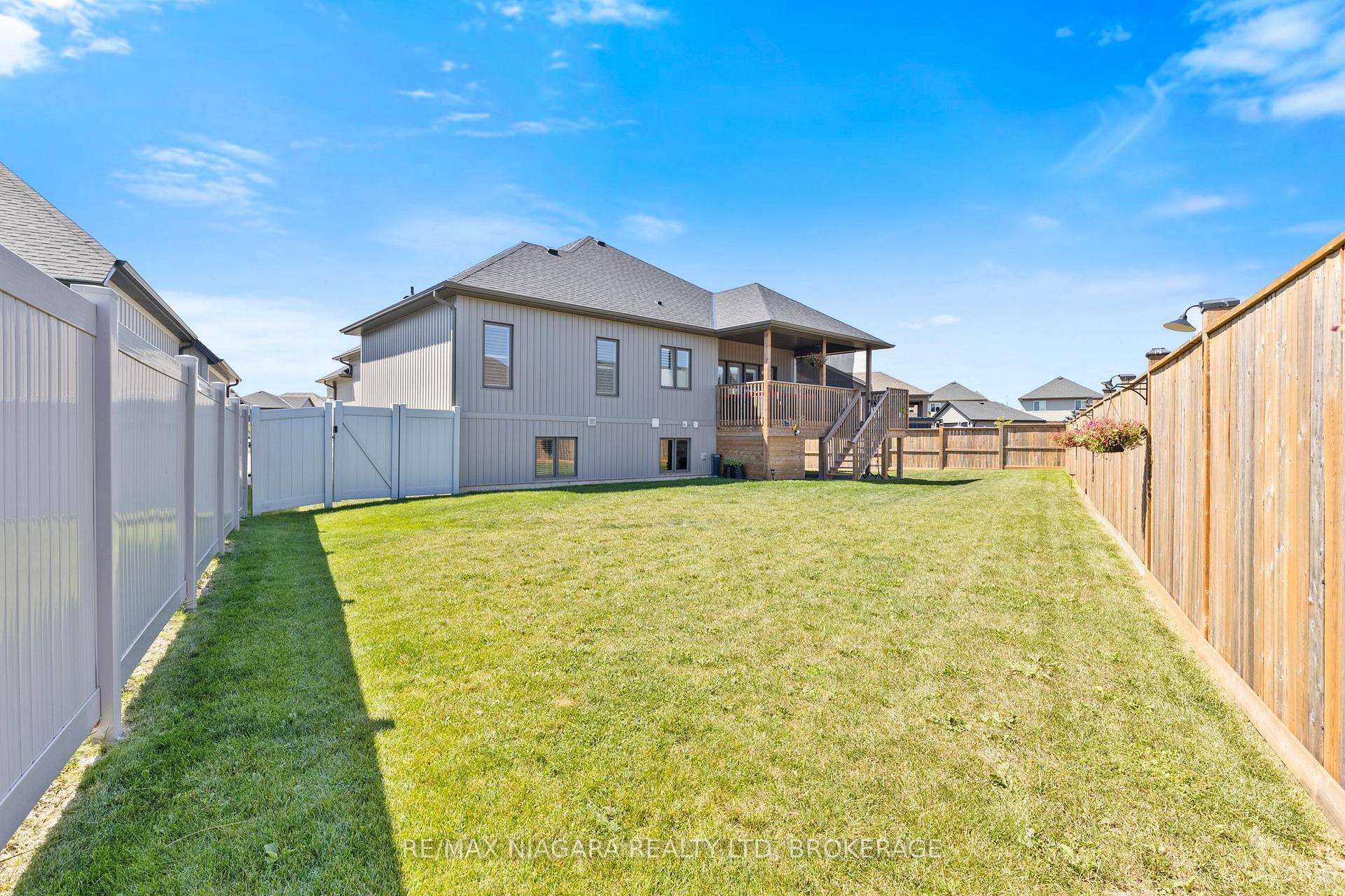 Photo 4 of 3 Delicious Court, Thorold, Rolling Meadows — HOMEH