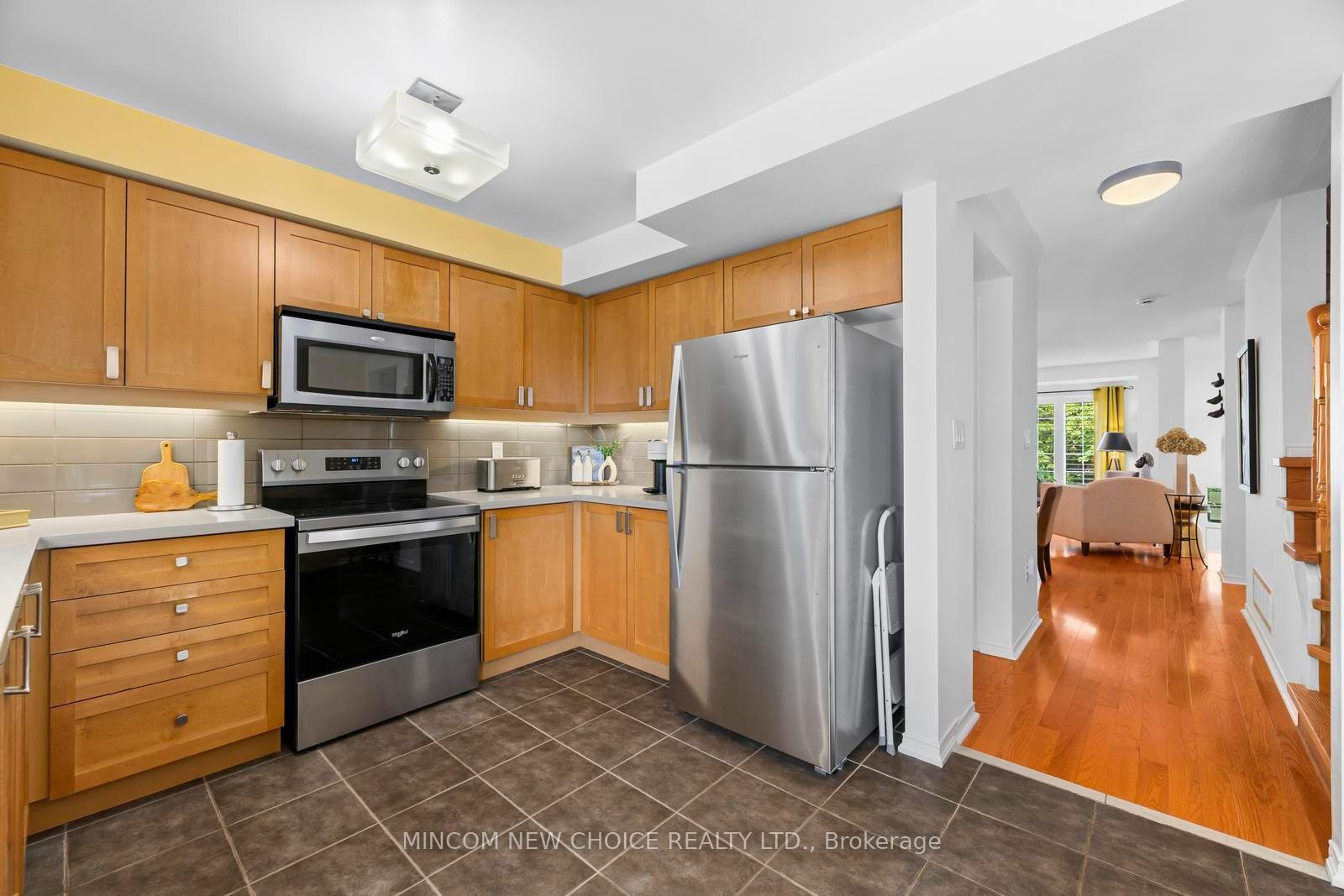 Photo 9 of Unit 11, 22 Oakins Lane, Ajax, Northwest Ajax — HOMEH