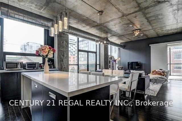 Photo 10 of Unit 305, 60 Bathurst Street, Toronto, Niagara — HOMEH