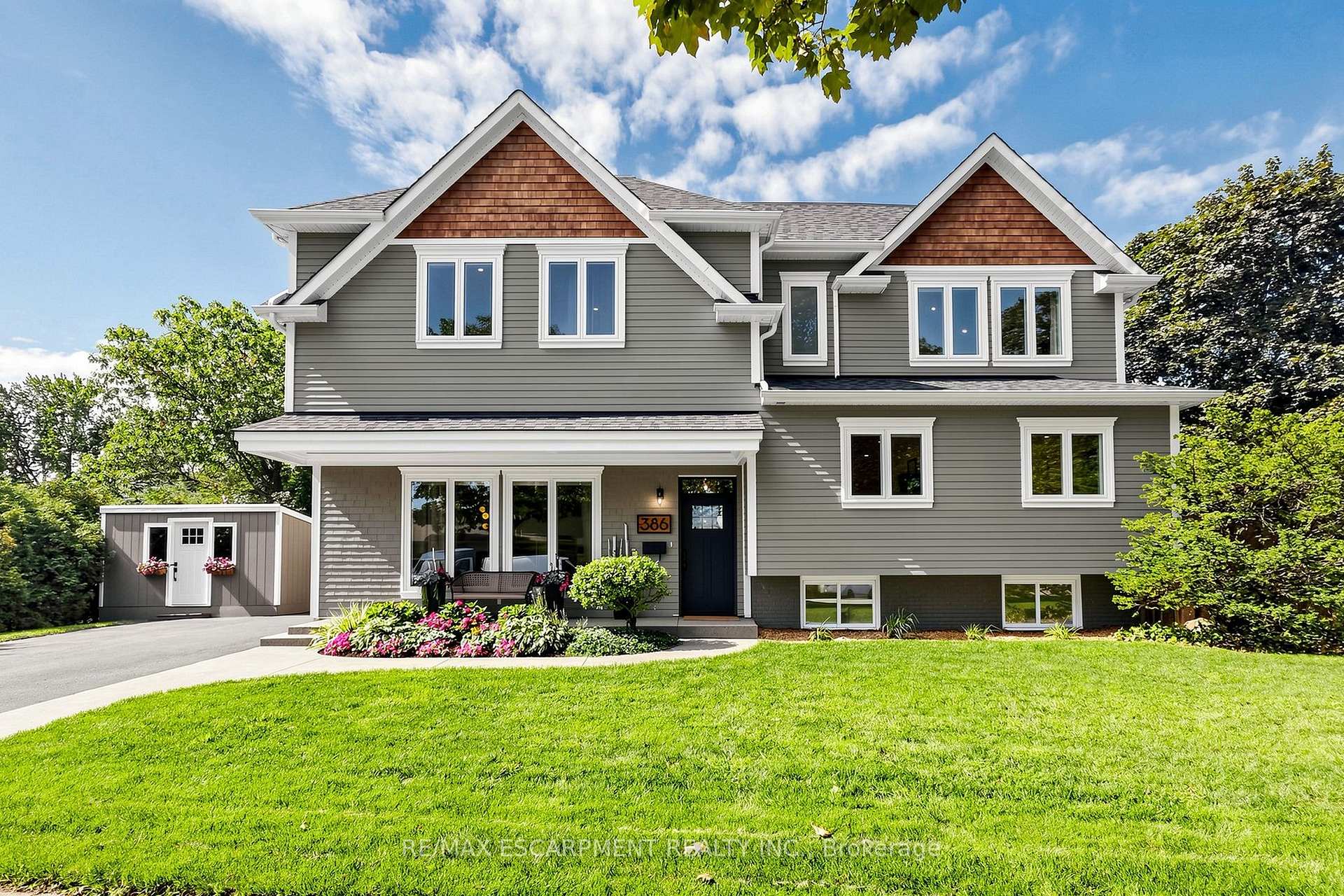Photo 1 of 386 Cosburn Crescent, Burlington, Shoreacres — HOMEH