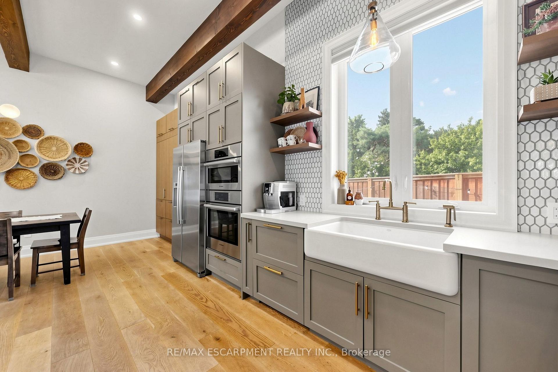 Photo 11 of 386 Cosburn Crescent, Burlington, Shoreacres — HOMEH
