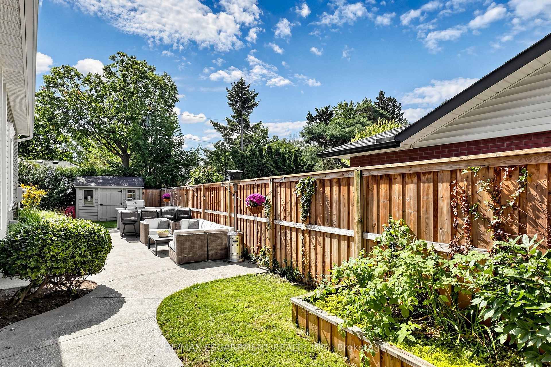 Photo 40 of 386 Cosburn Crescent, Burlington, Shoreacres — HOMEH