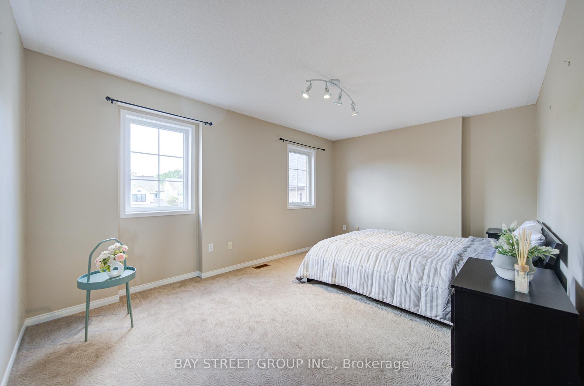 Photo 20 of 5922 Dalebrook Crescent, Mississauga, Central Erin Mills — HOMEH