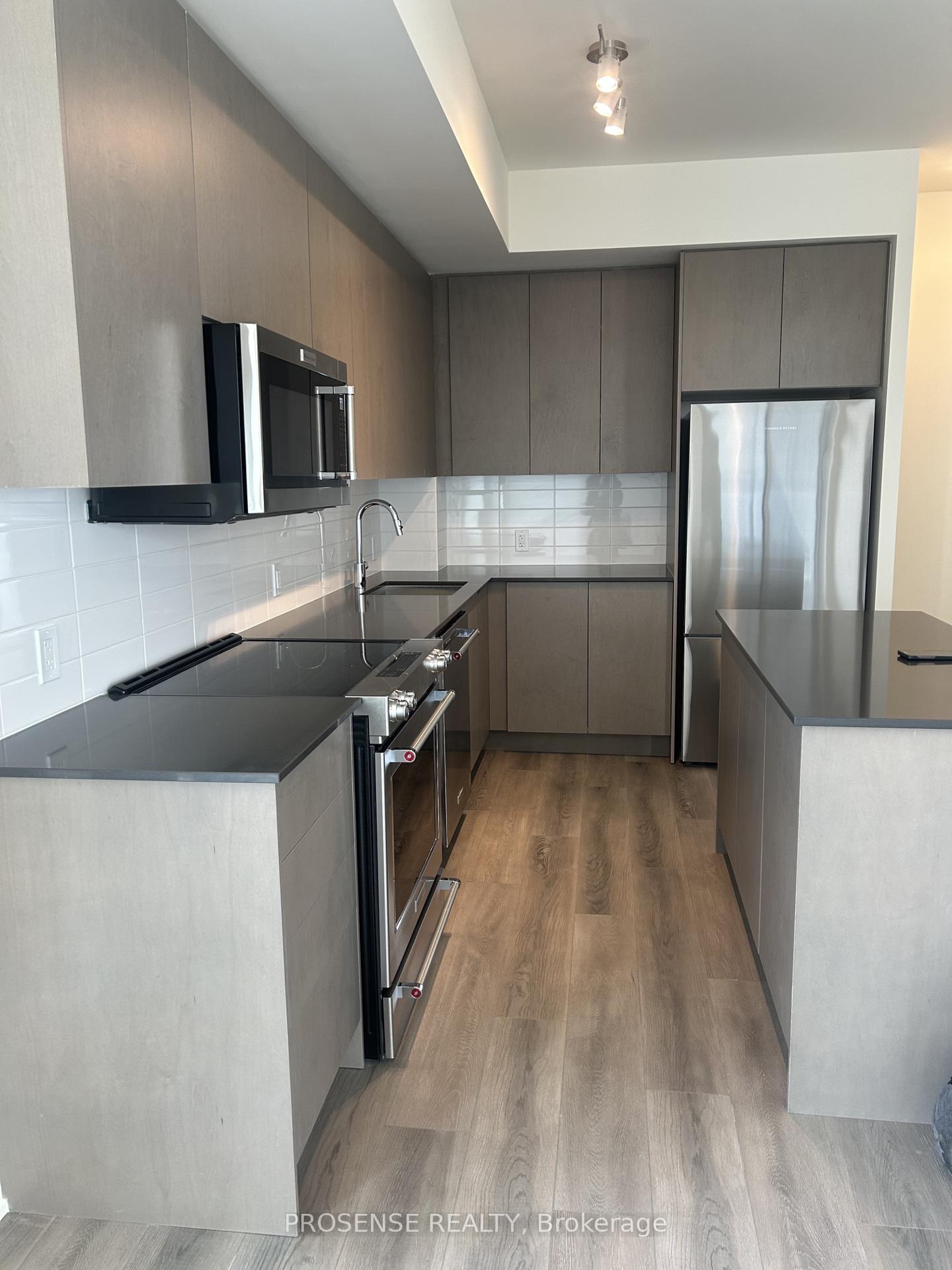 Photo 6 of Unit 2003, 8960 Jane Street, Vaughan, Concord — HOMEH
