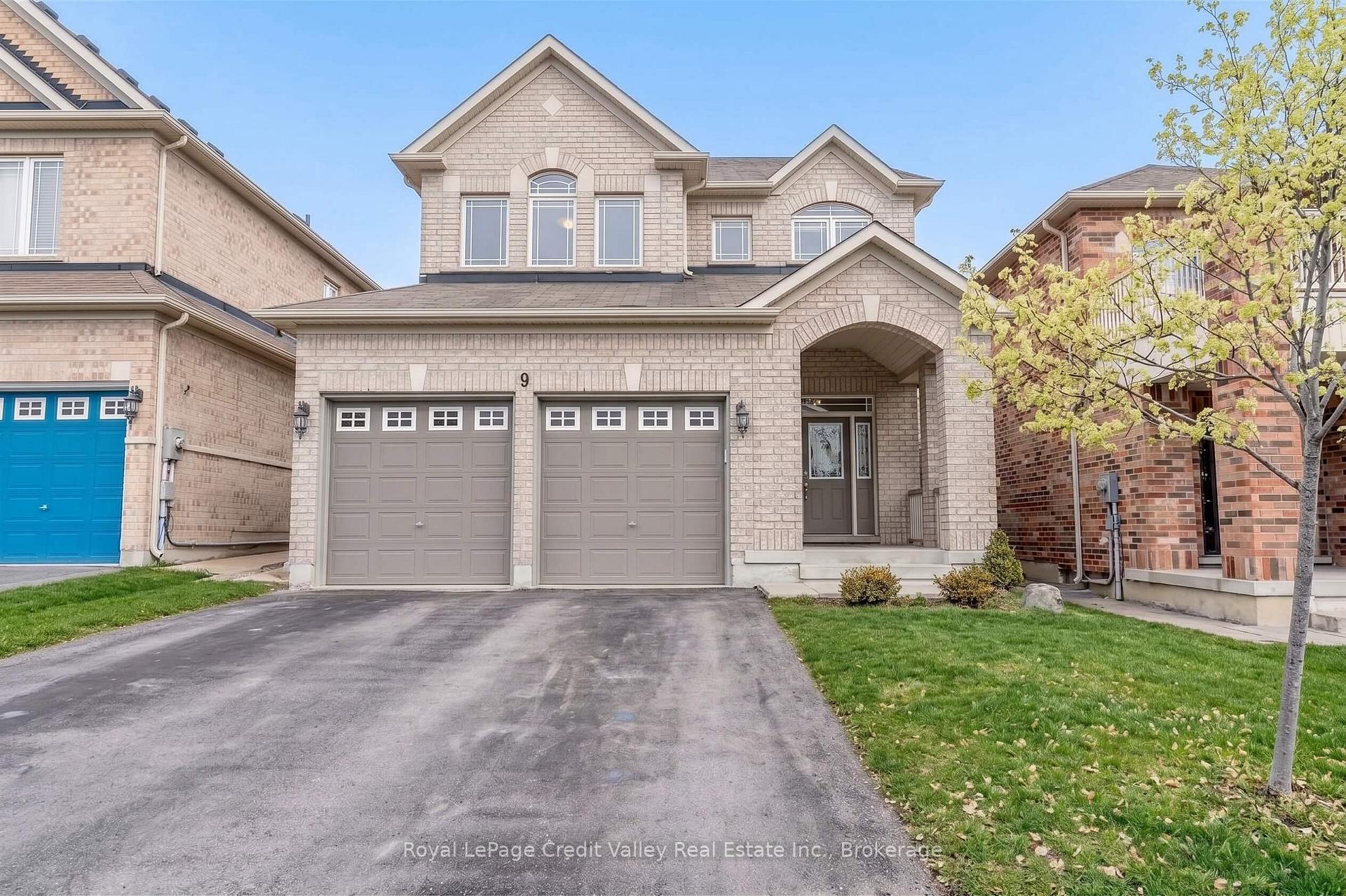 Front of Unit (BSMT), 9 Old Field Crescent