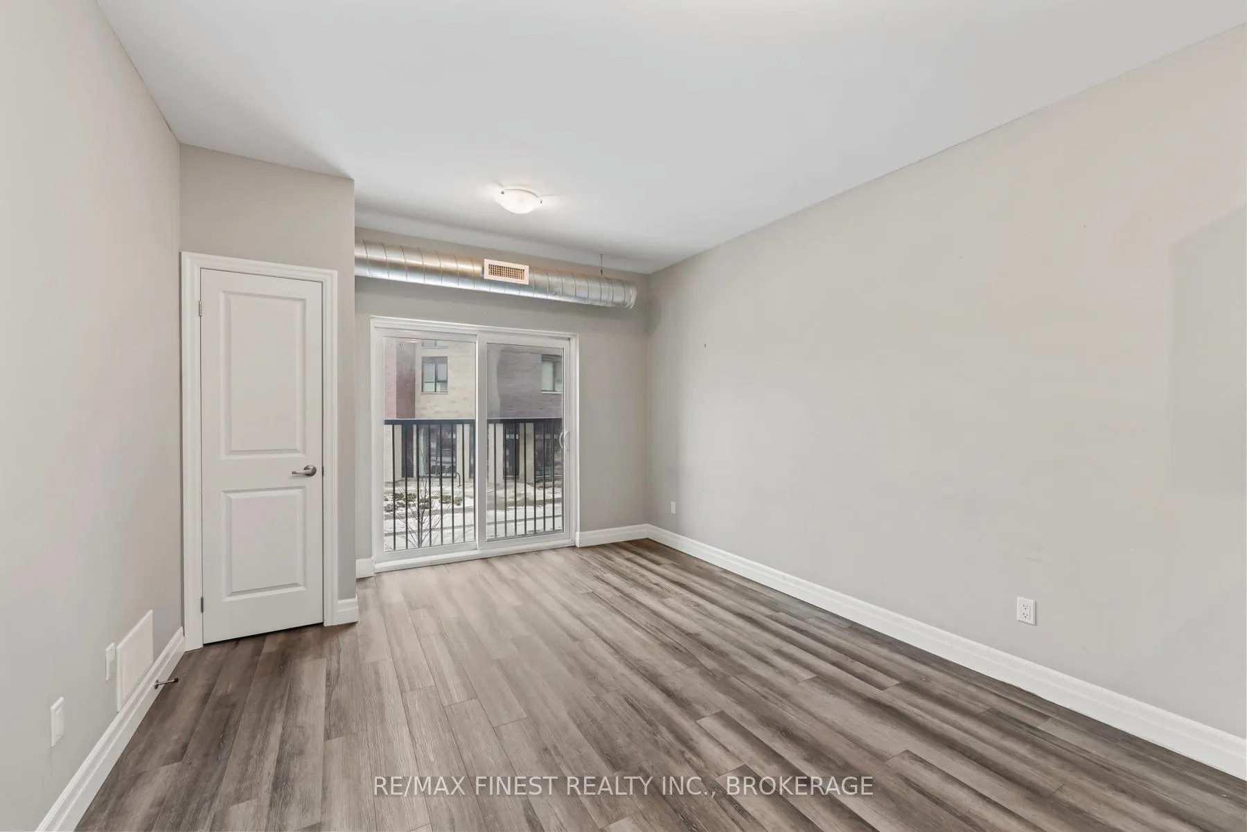 Photo 10 of Unit 202, 501 Frontenac Street, Kingston, East of Sir John A. Blvd — HOMEH