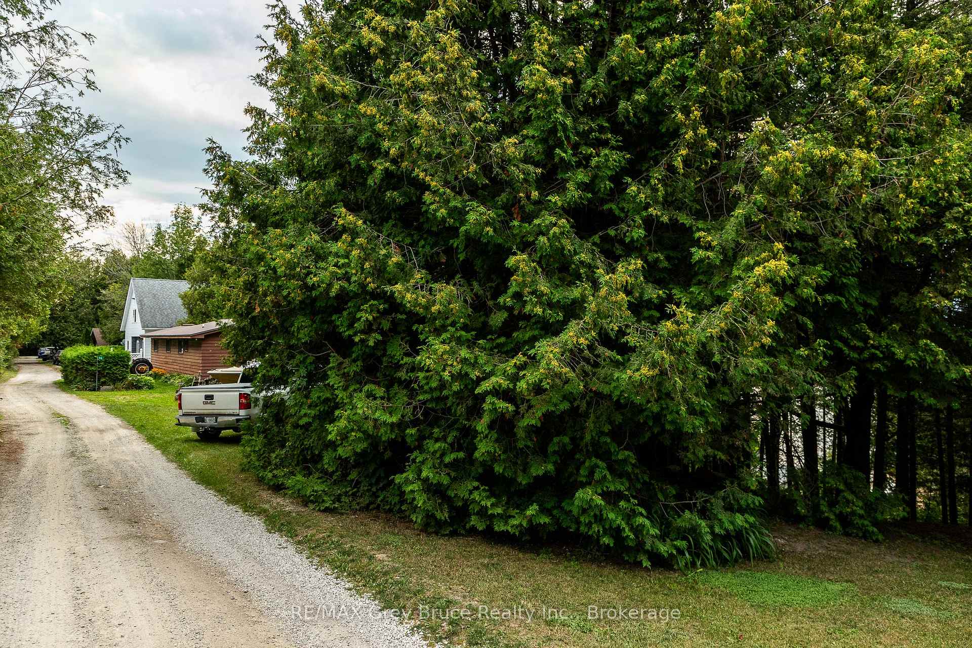 Photo 20 of 34 Hilltop Drive, South Bruce Peninsula — HOMEH