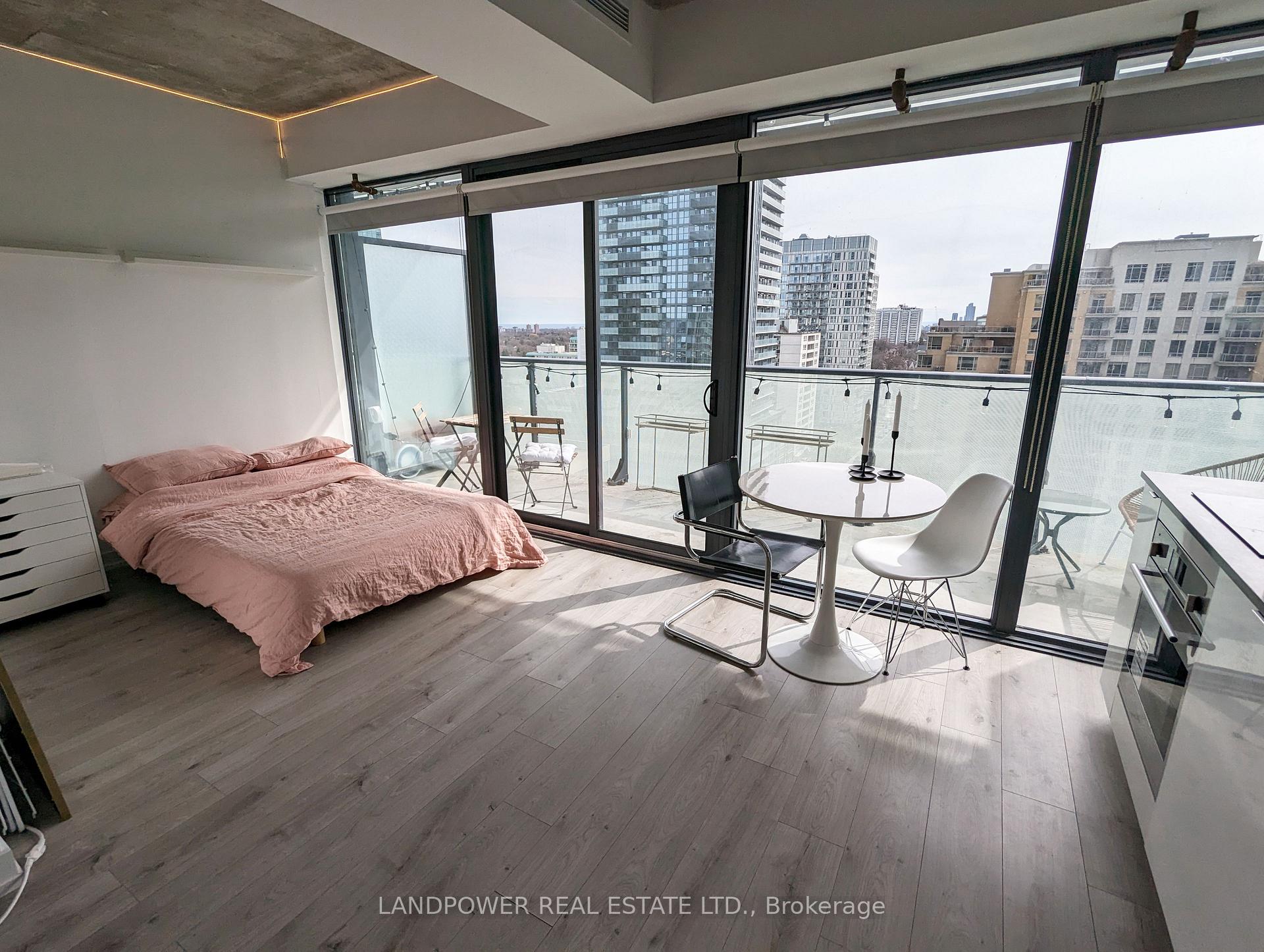 Photo 2 of Unit 1611, 161 Roehampton Avenue, Toronto, Mount Pleasant West — HOMEH